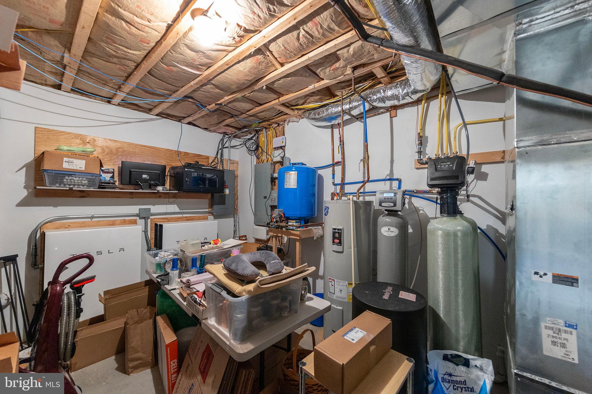 ASHTON WOODS - Residential