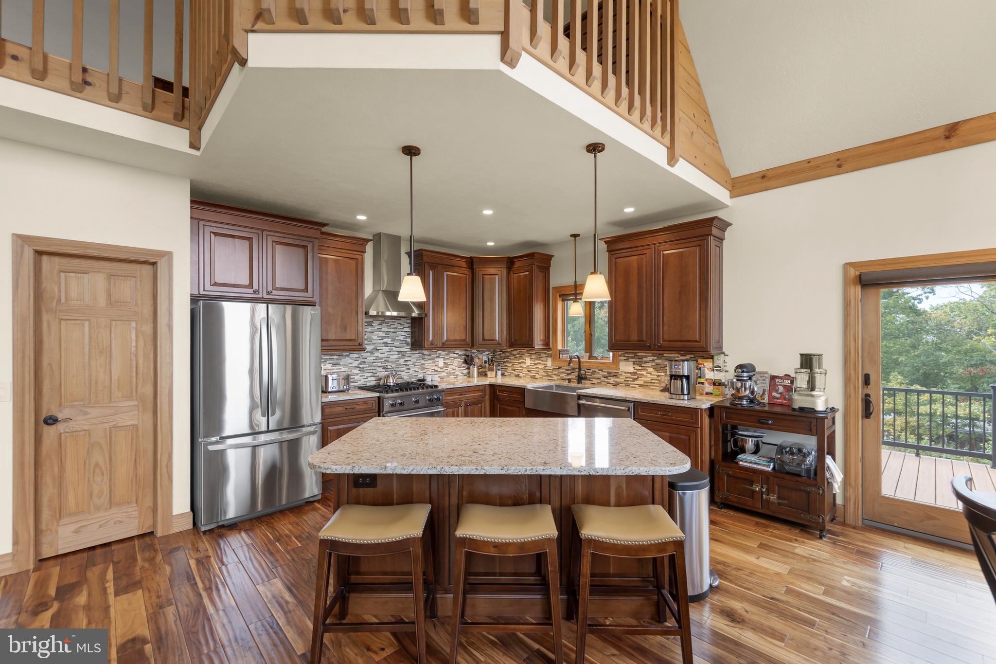 ASHTON WOODS - Residential