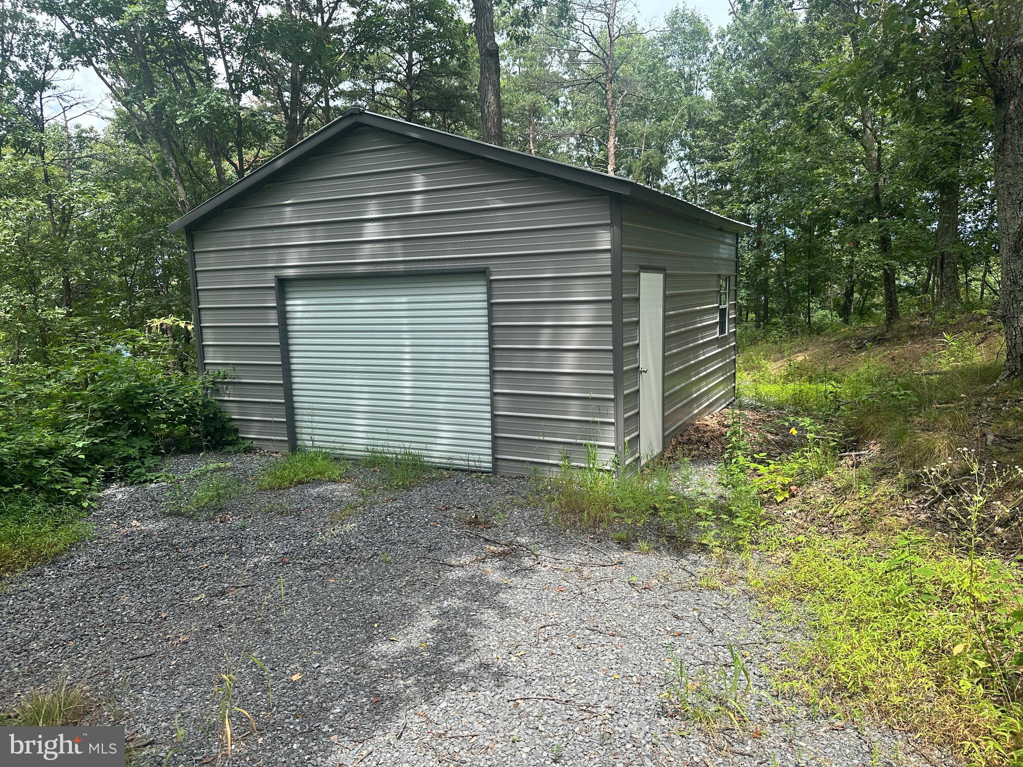 ASHTON WOODS - Residential