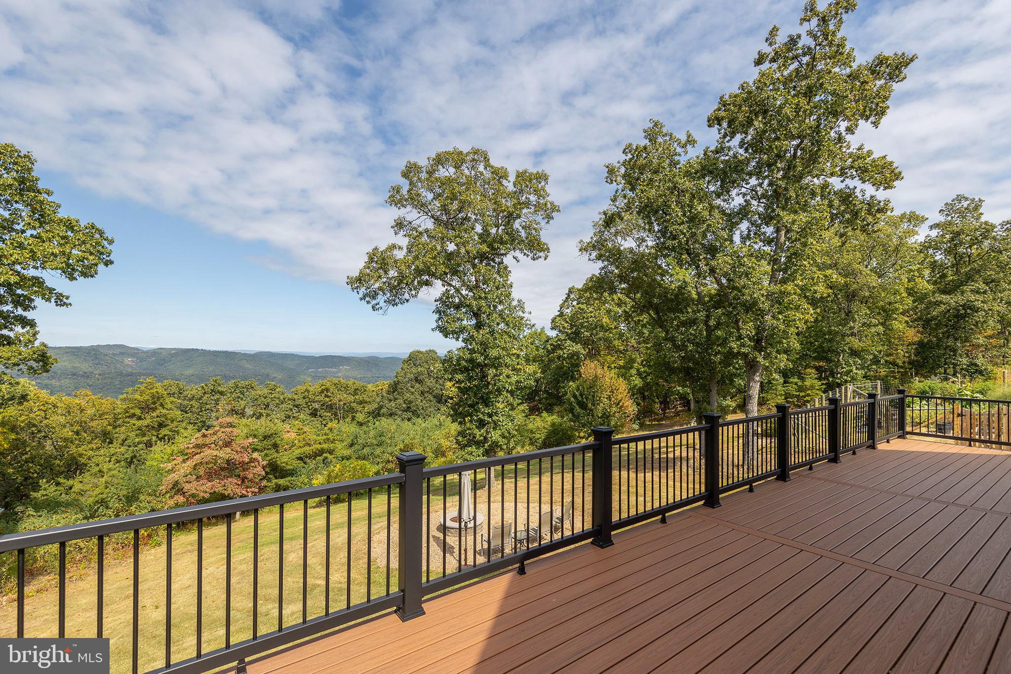 ASHTON WOODS - Residential