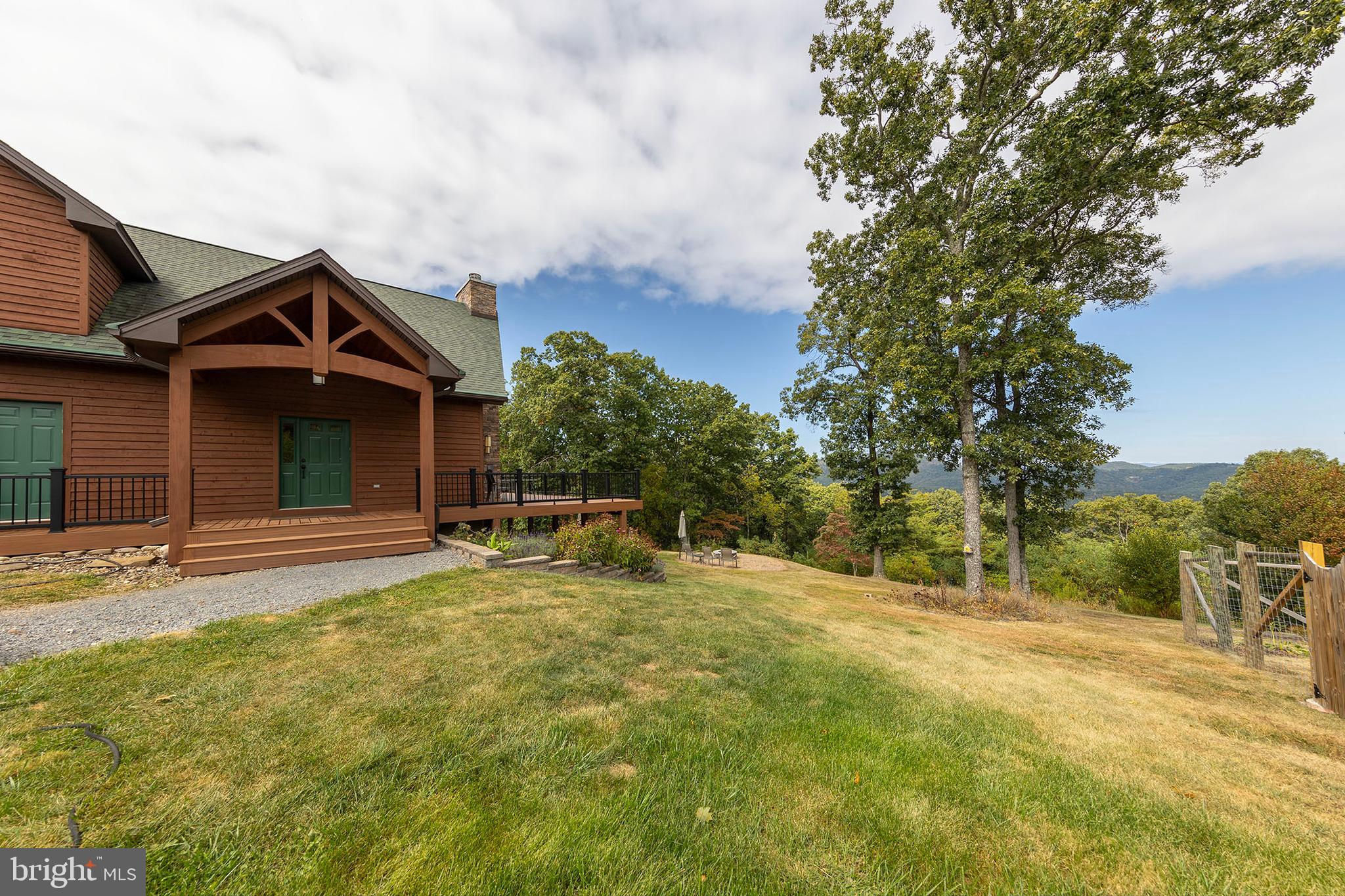 ASHTON WOODS - Residential