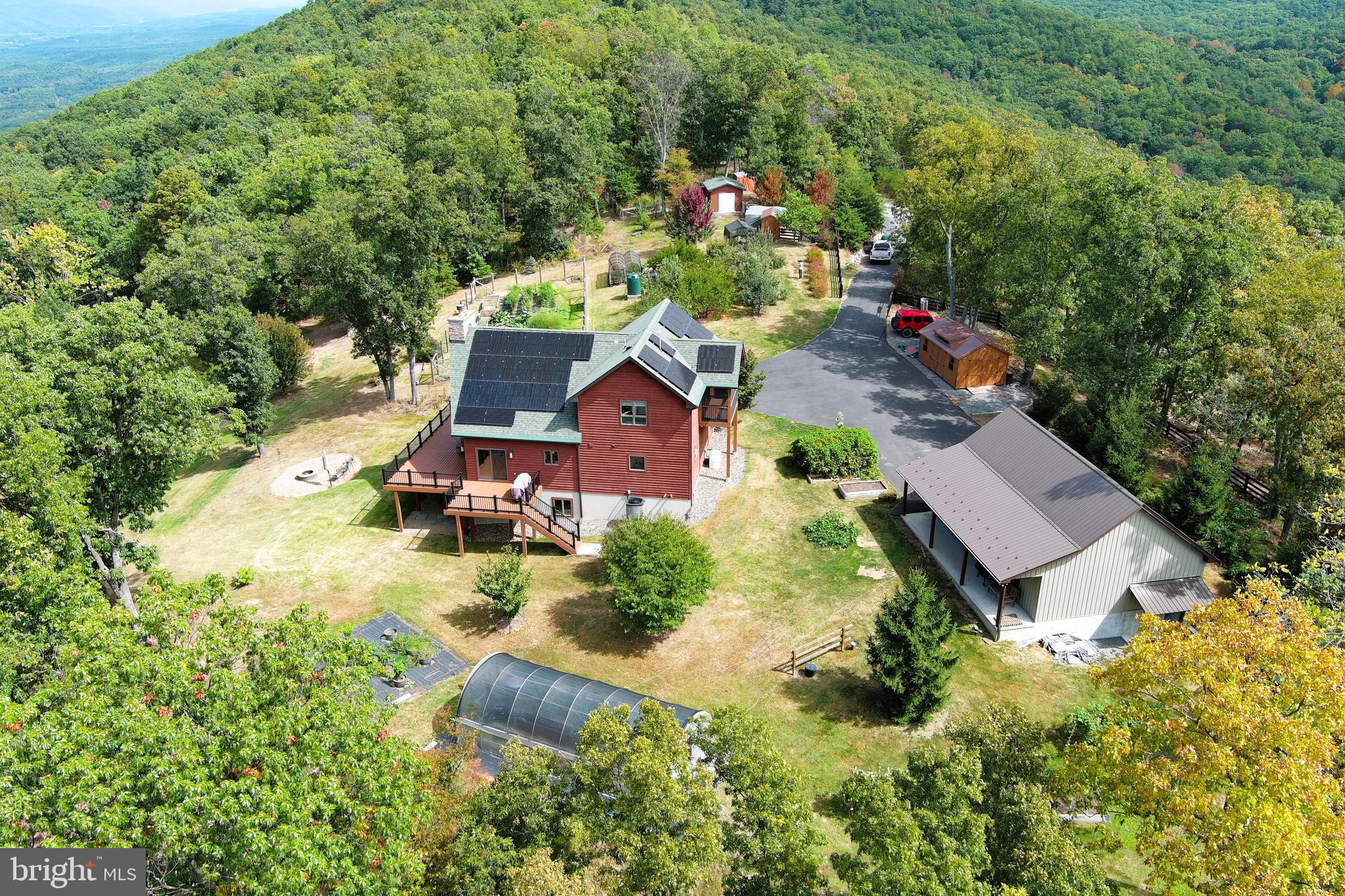 ASHTON WOODS - Residential