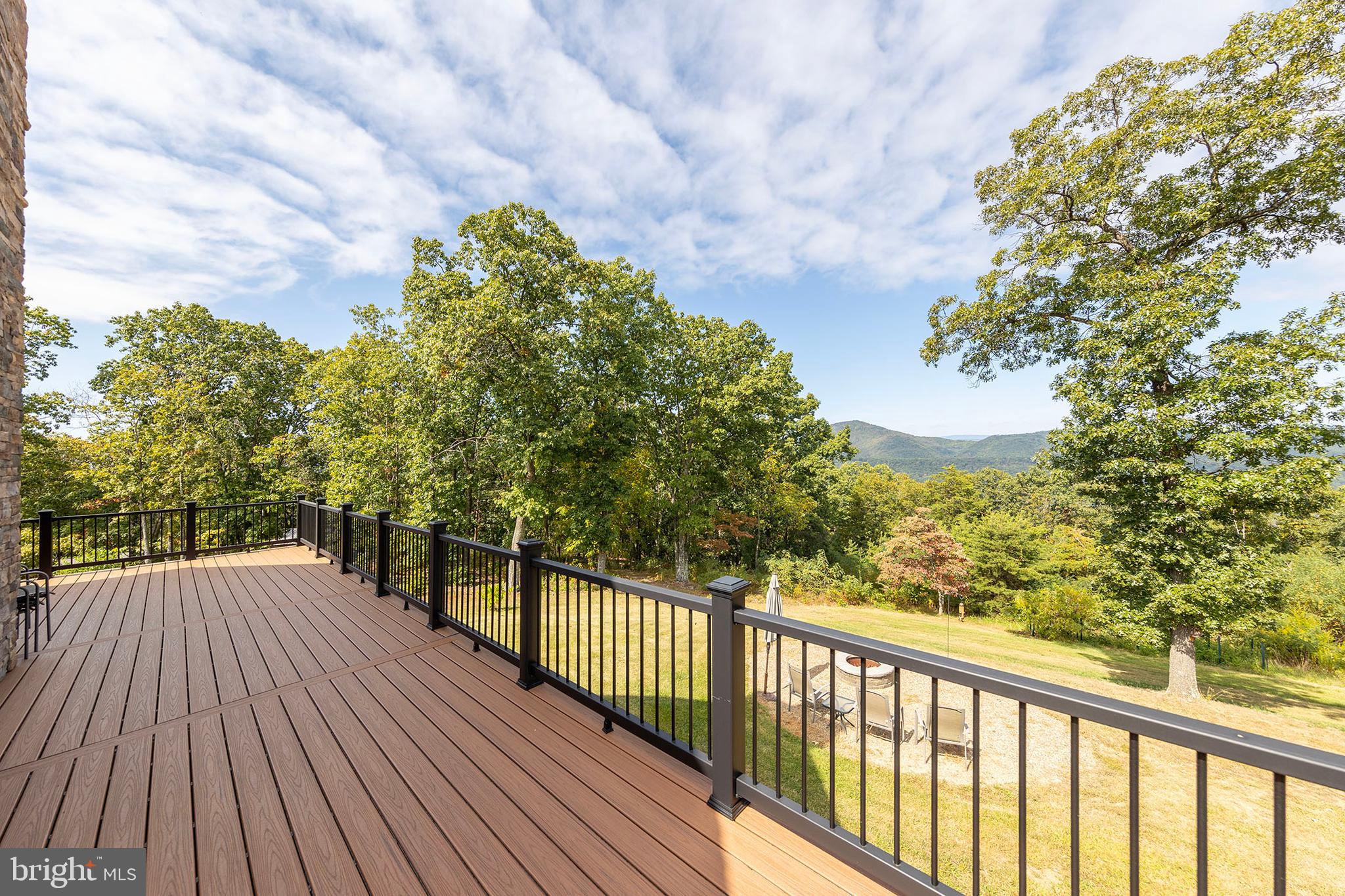 ASHTON WOODS - Residential