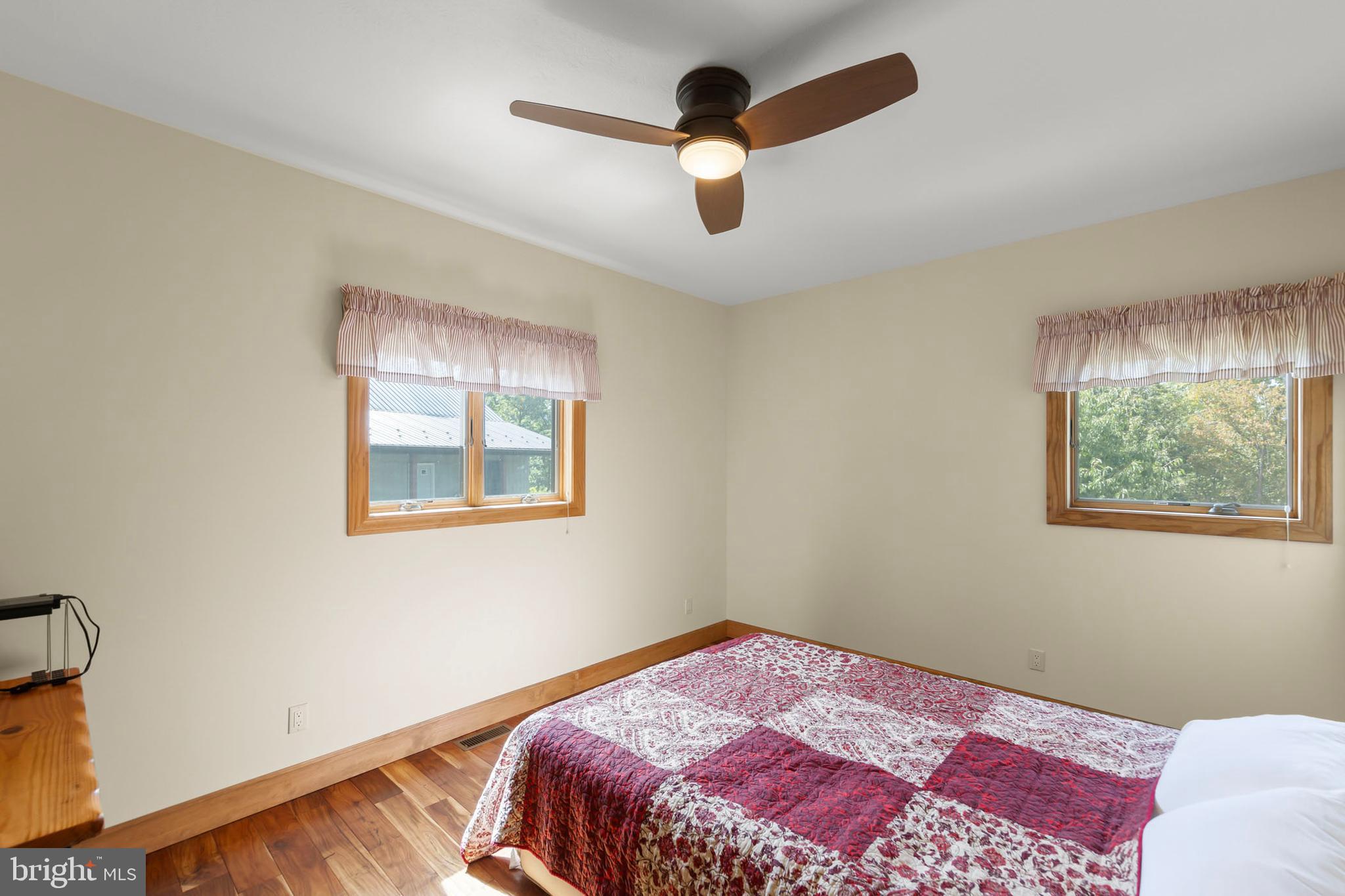 ASHTON WOODS - Residential