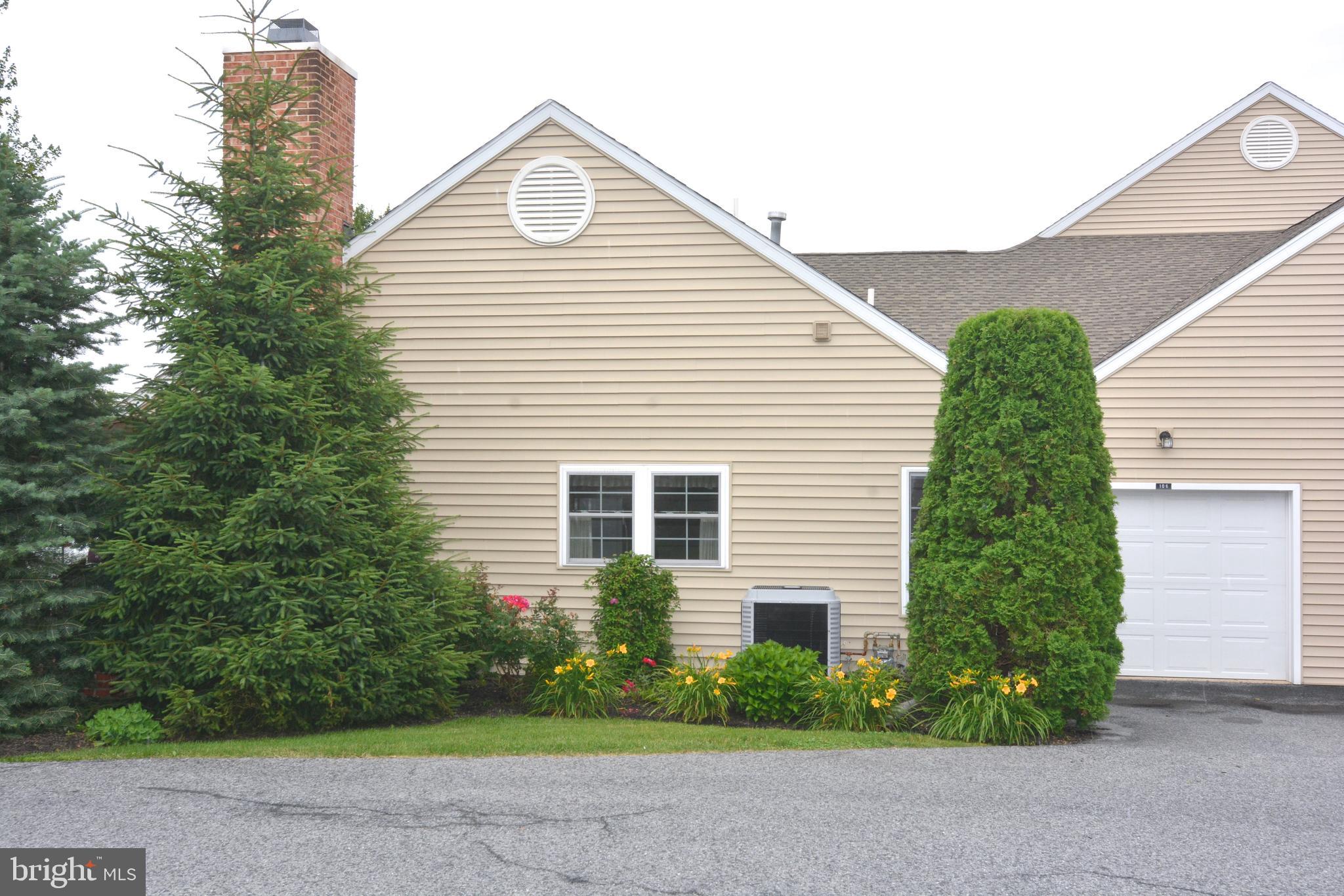 STONE HILL FARMS - Residential