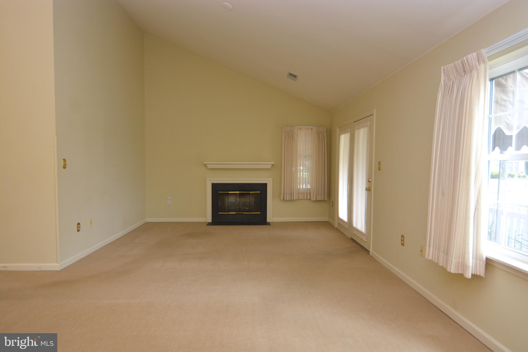 STONE HILL FARMS - Residential