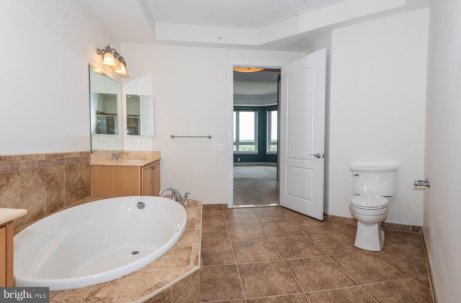 GRANDVIEW AT ANNAPOLIS TOWNE CENTRE - Residential