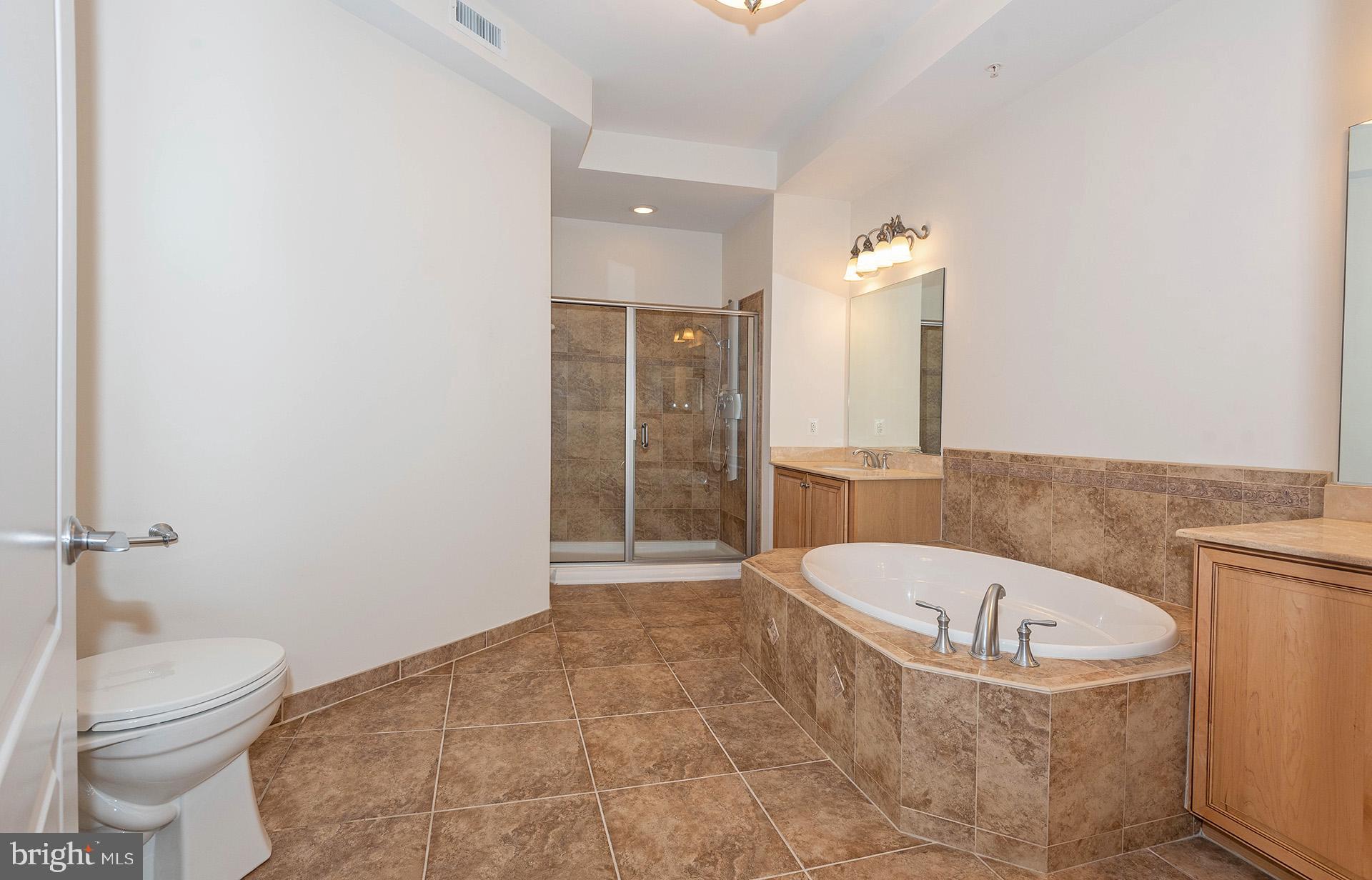 GRANDVIEW AT ANNAPOLIS TOWNE CENTRE - Residential