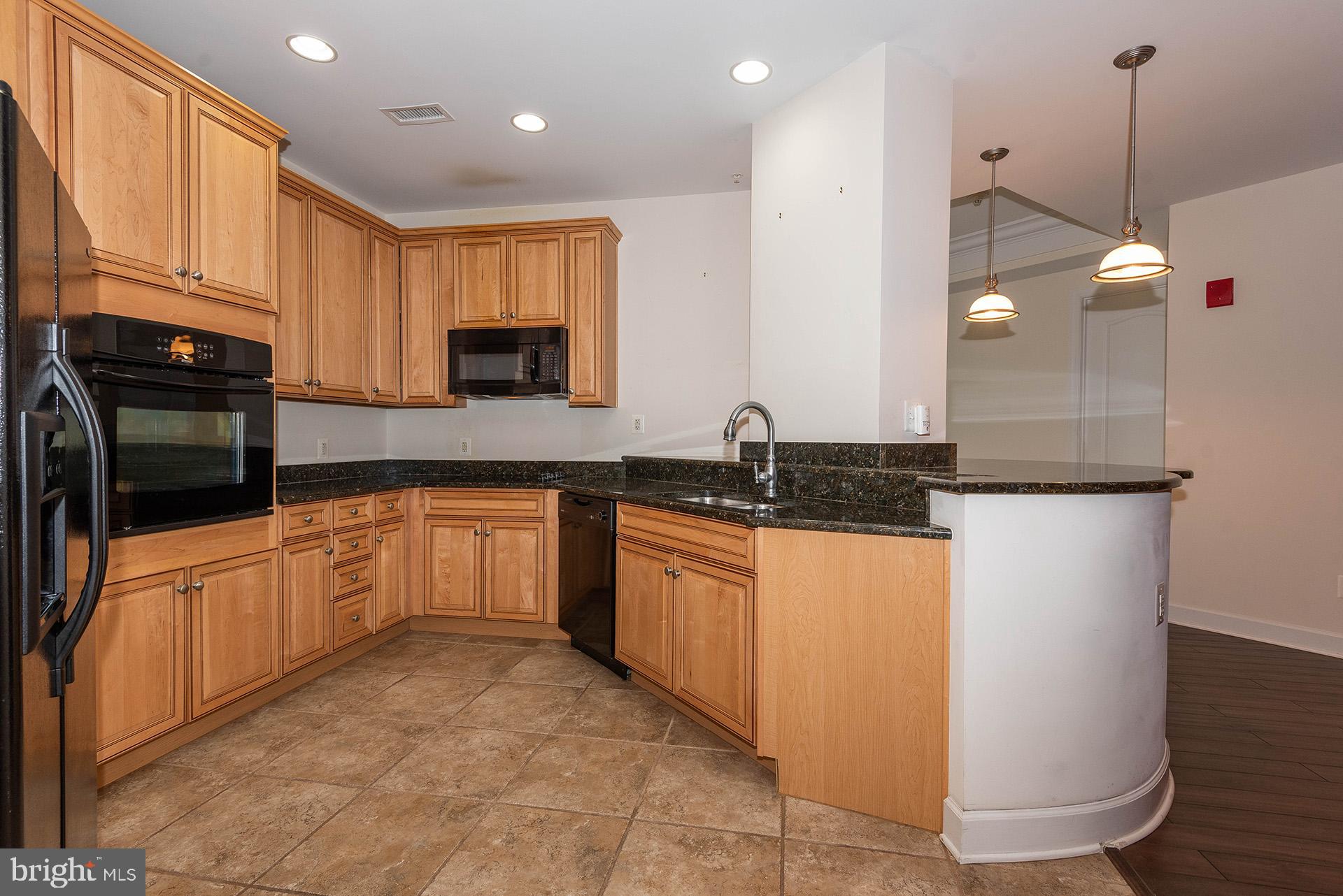 1915 TOWNE CENTRE BOULEVARD 1013