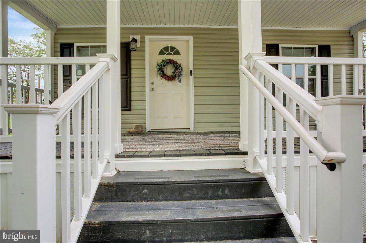 38 COLONIAL CIRCLE