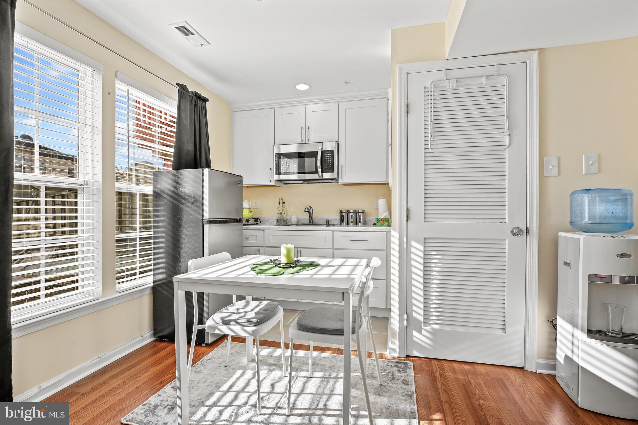 VISTAS AT MILESTONE - Residential Lease