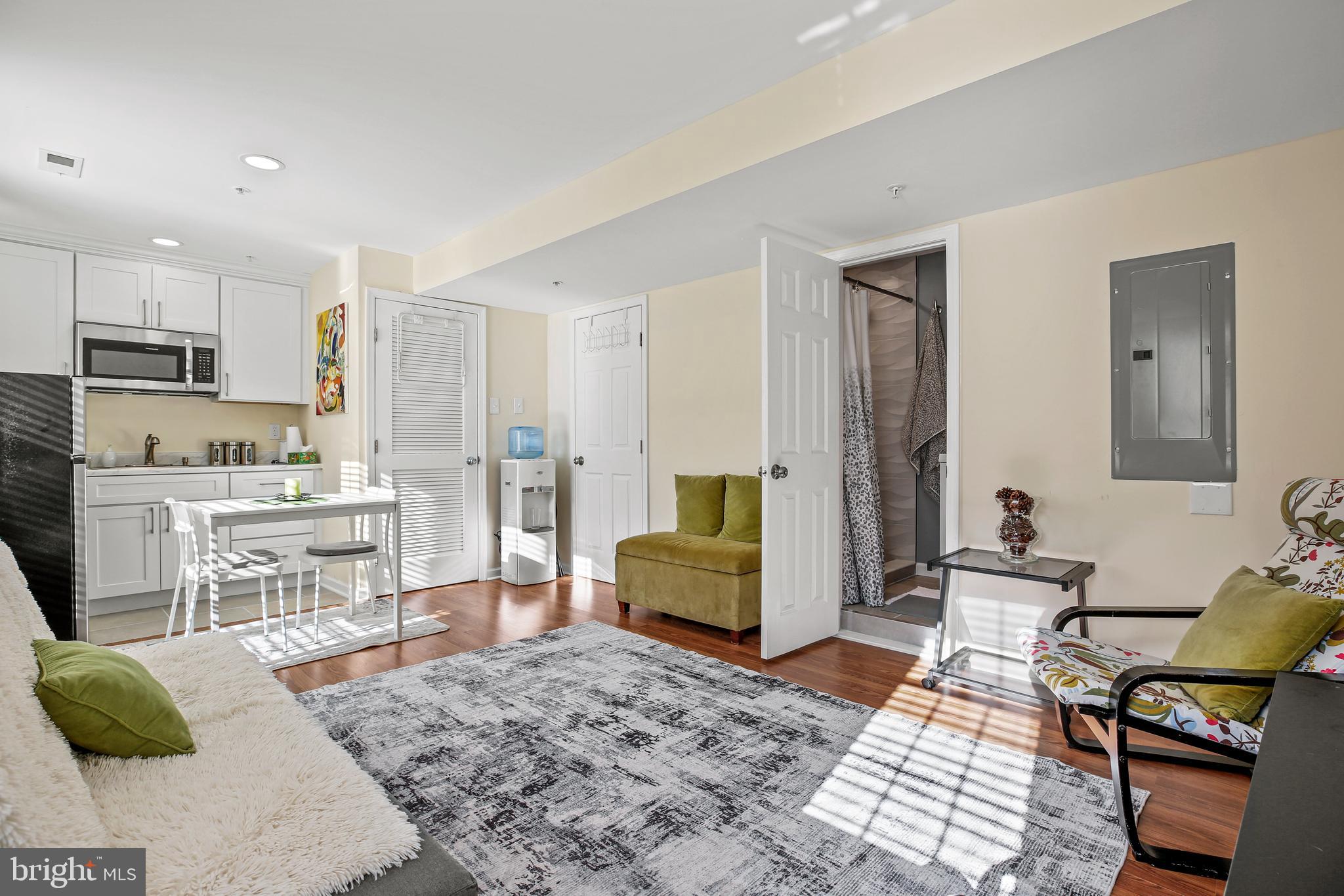 VISTAS AT MILESTONE - Residential Lease