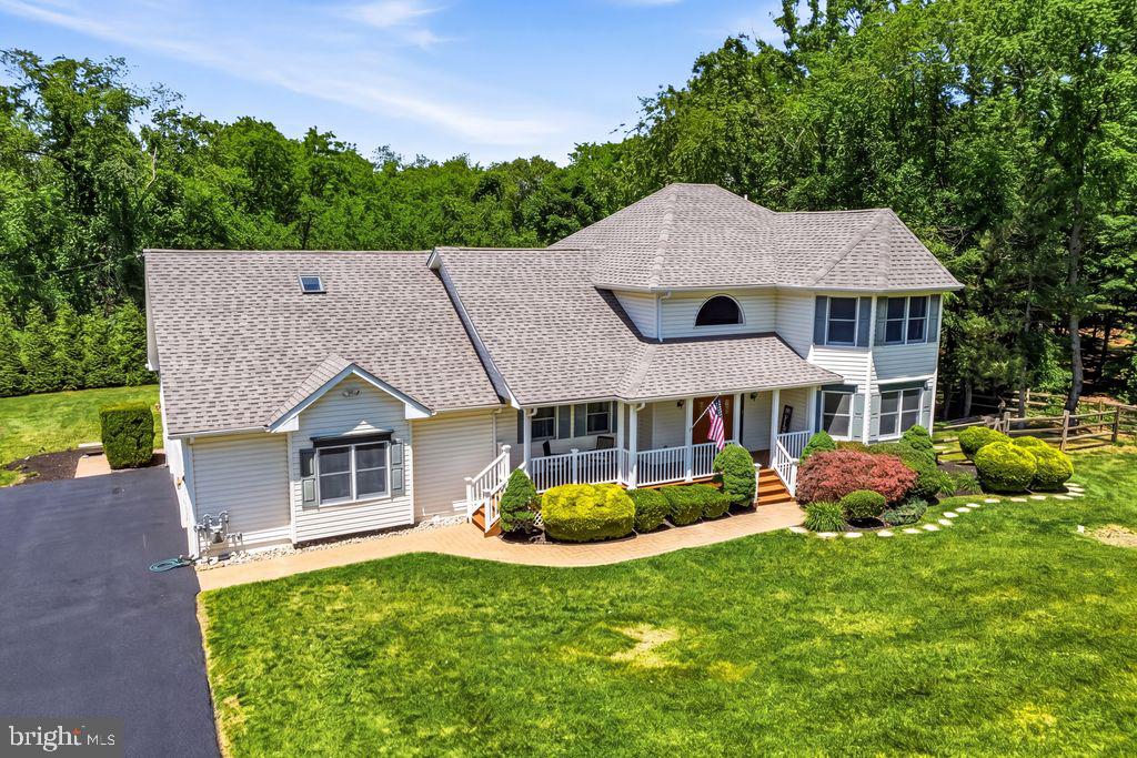 122 LILLIAN AVE