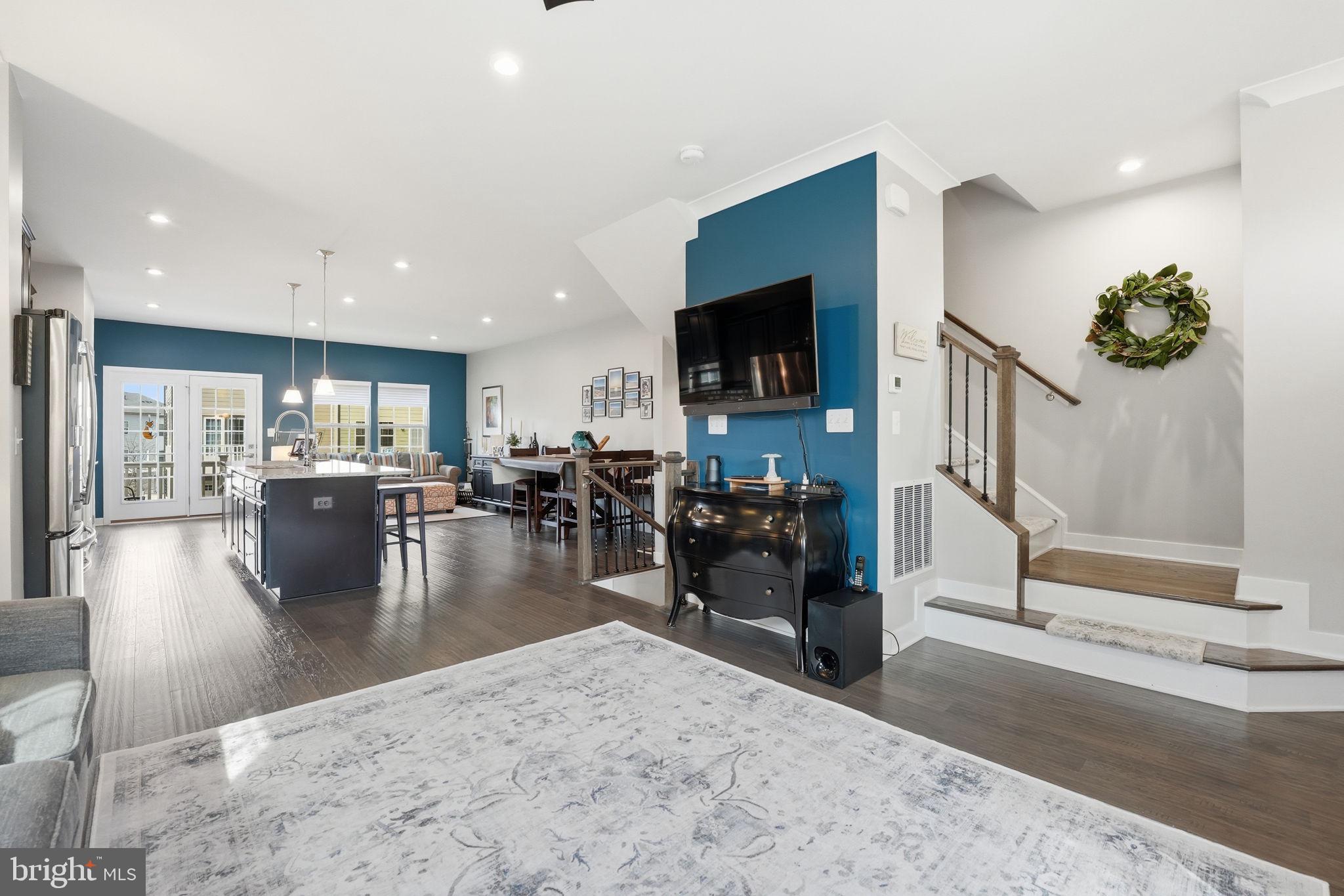 POTOMAC SHORES - Residential