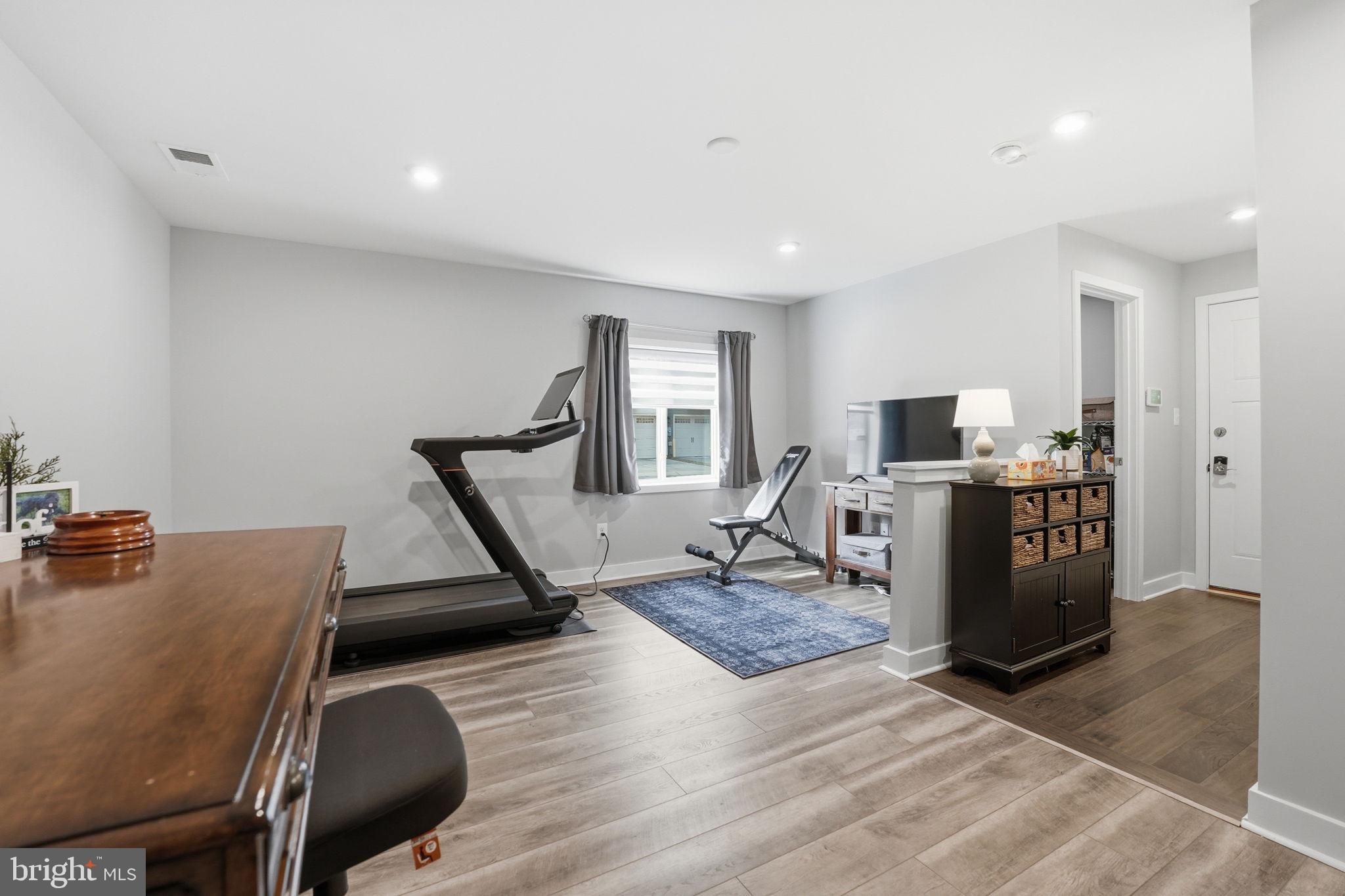 POTOMAC SHORES - Residential