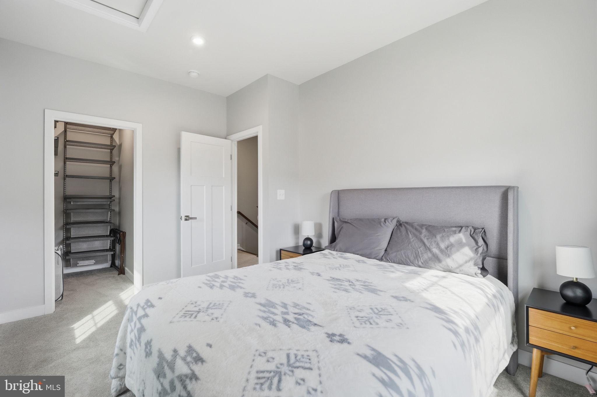 POTOMAC SHORES - Residential