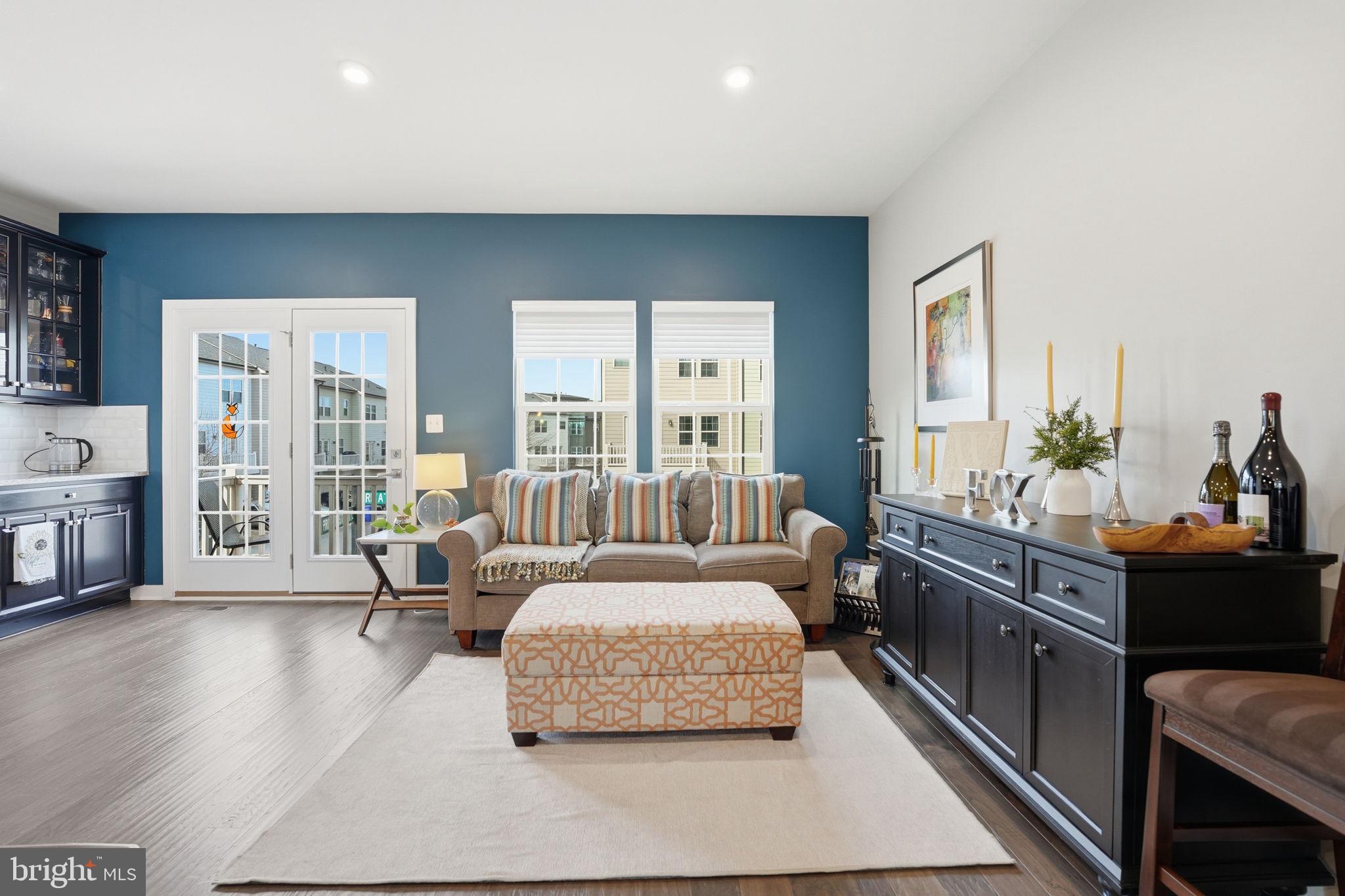 POTOMAC SHORES - Residential