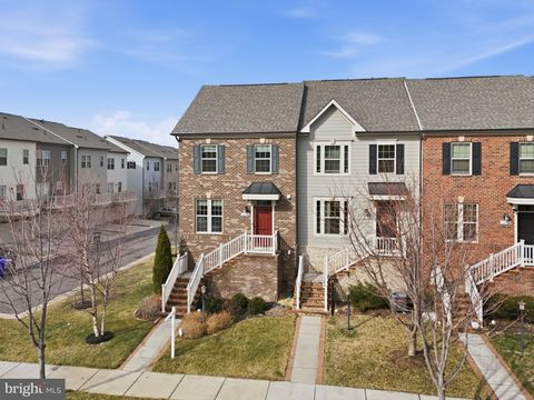 Photo of 18112 Red Cedar Road, DUMFRIES, VA 22026 (MLS # VAPW2113928)