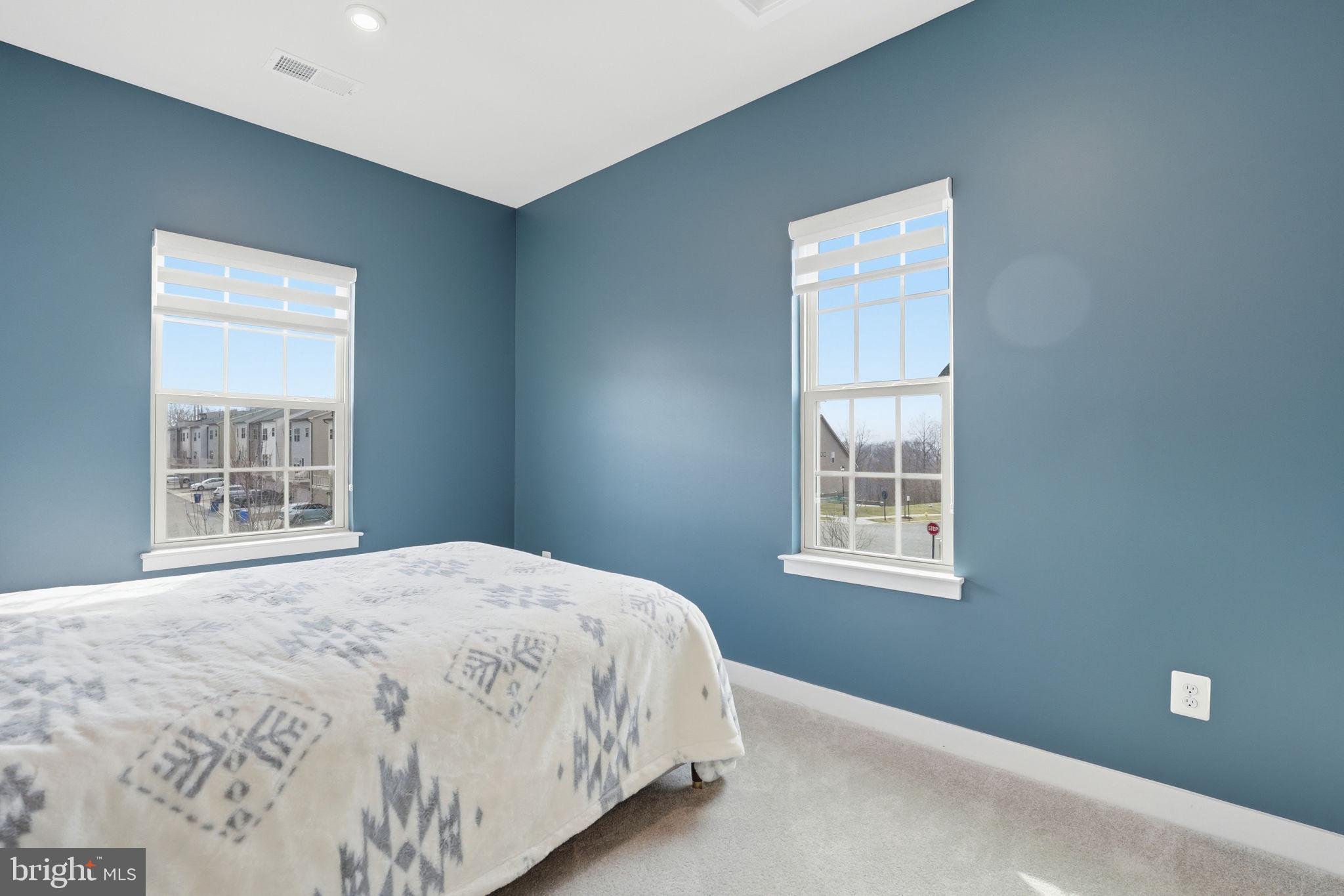 POTOMAC SHORES - Residential