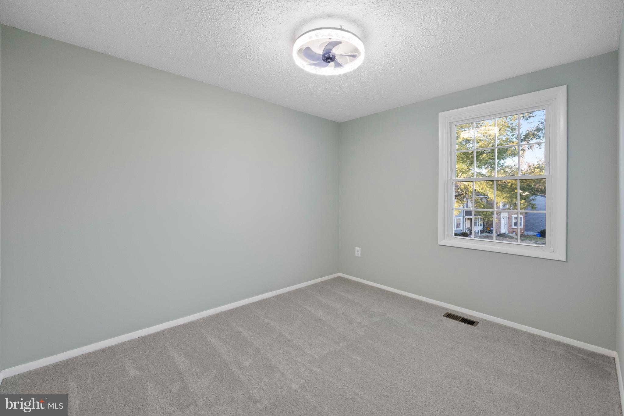 OAK SPRINGS - Residential