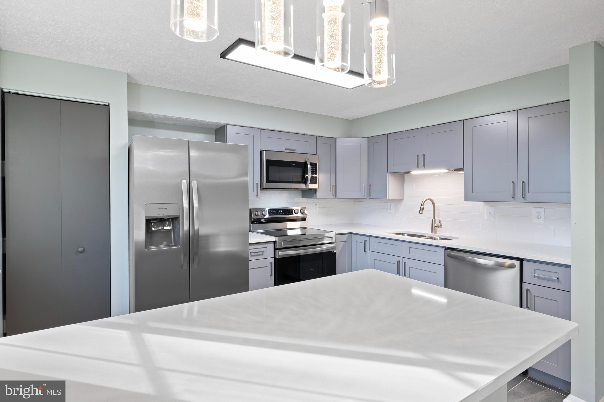 OAK SPRINGS - Residential