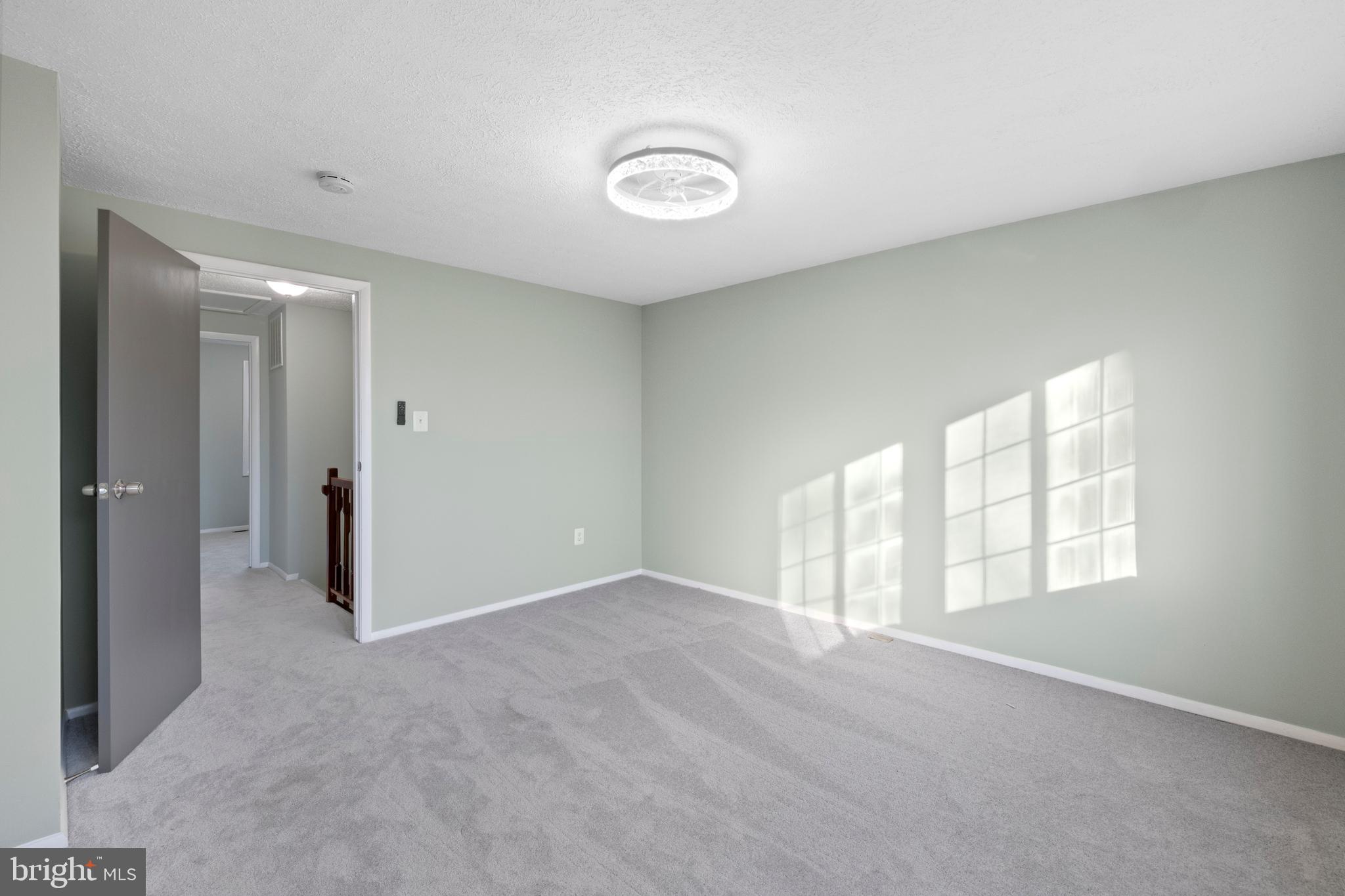 OAK SPRINGS - Residential