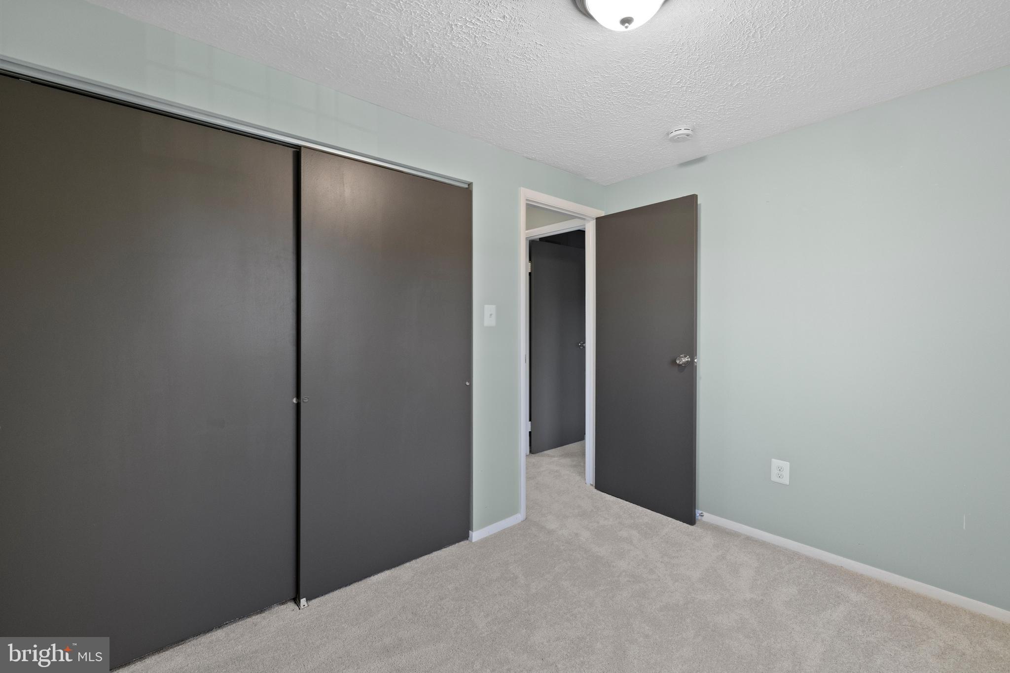 OAK SPRINGS - Residential