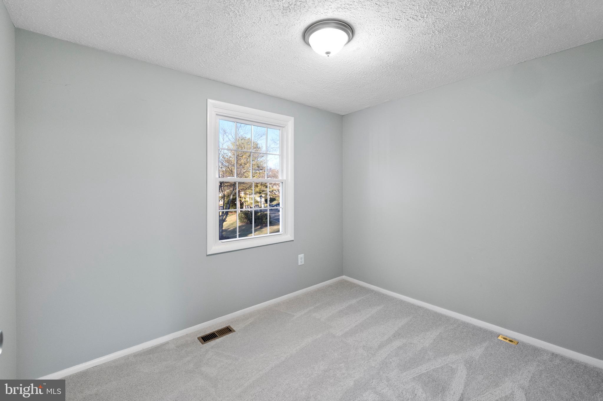 OAK SPRINGS - Residential