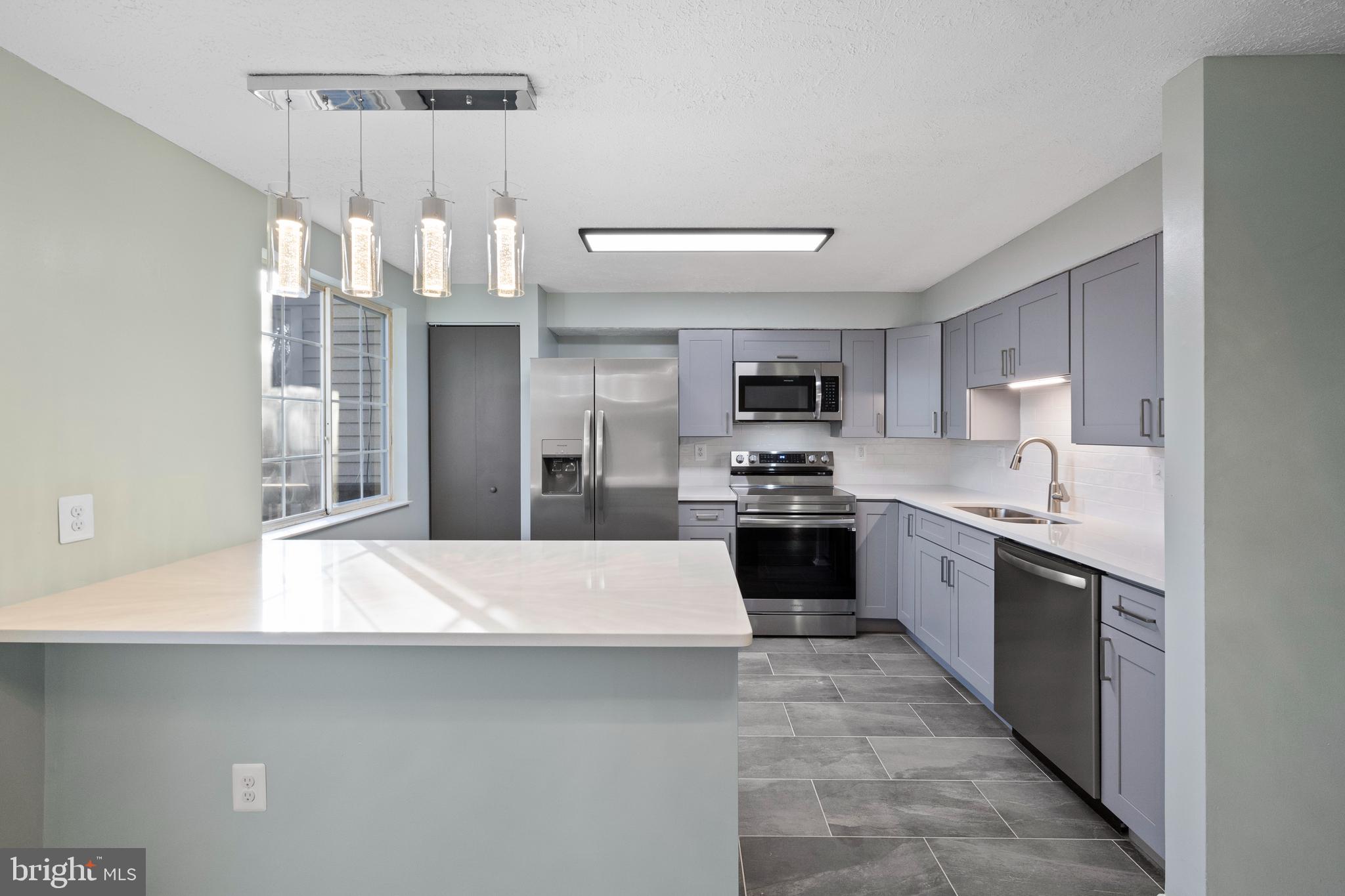 OAK SPRINGS - Residential