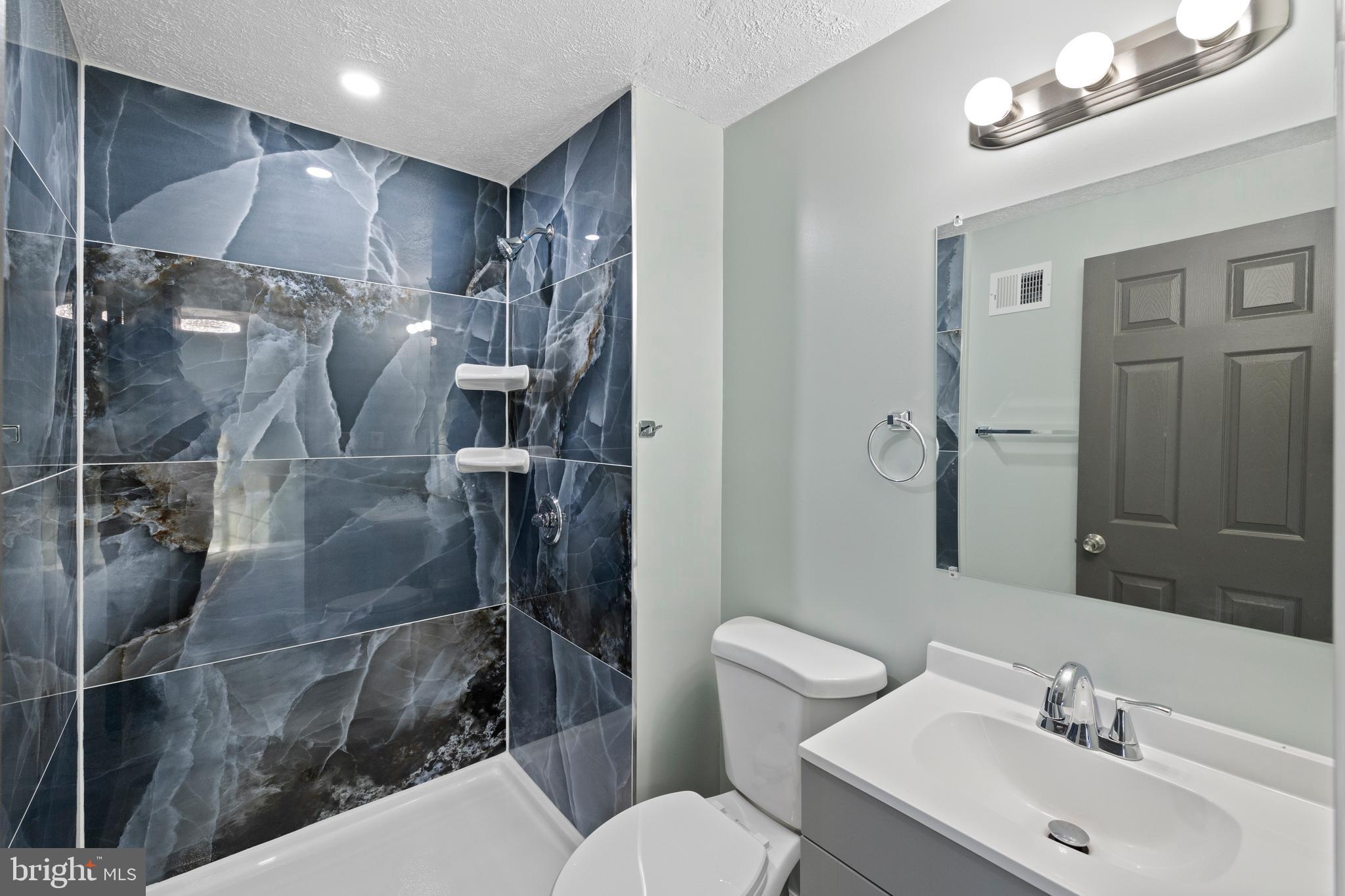 OAK SPRINGS - Residential