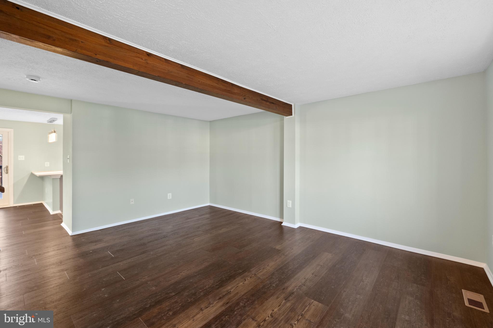 OAK SPRINGS - Residential