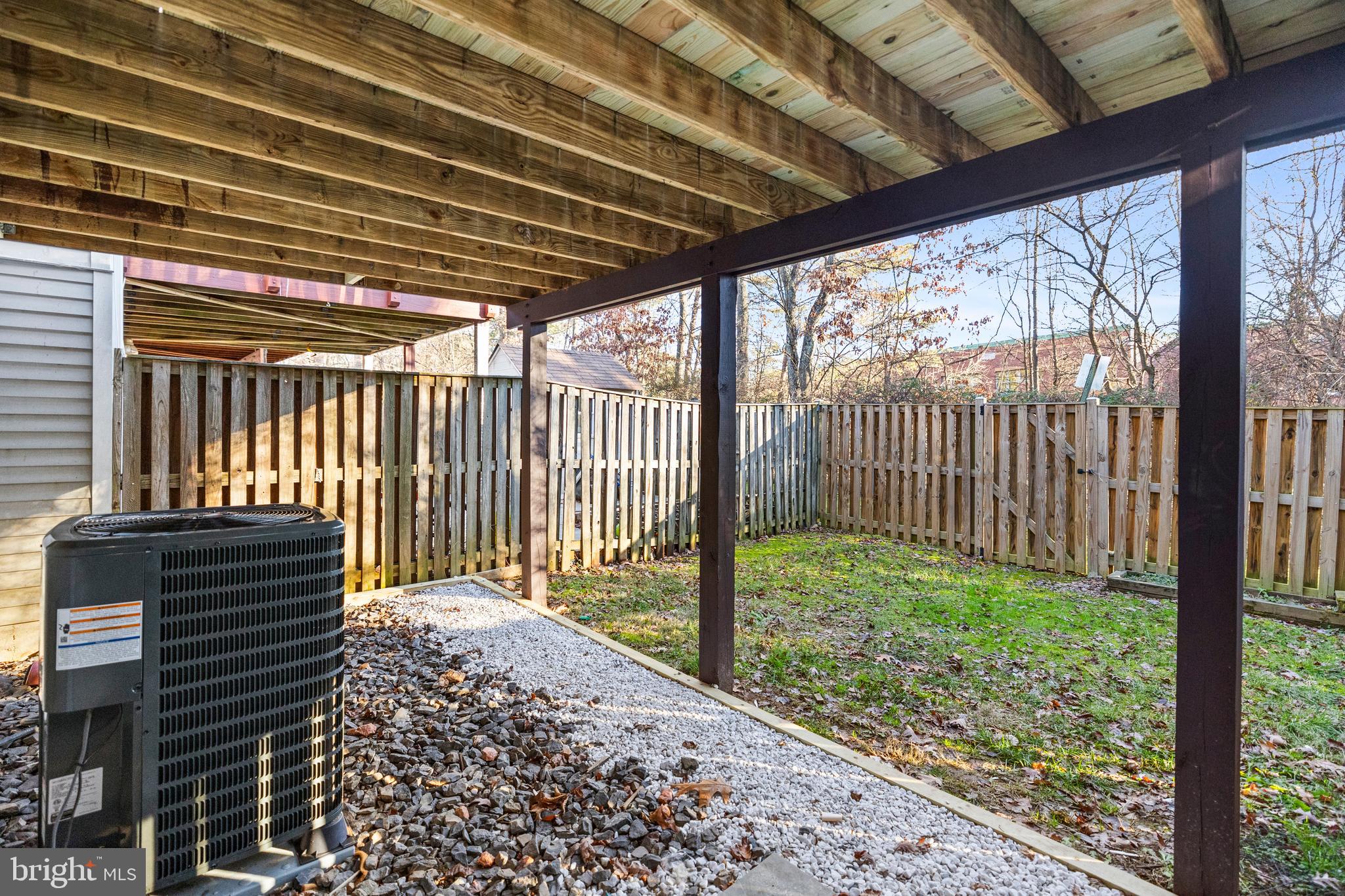 OAK SPRINGS - Residential