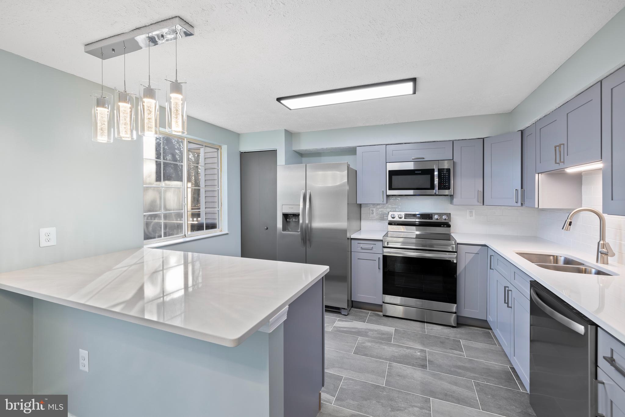 OAK SPRINGS - Residential