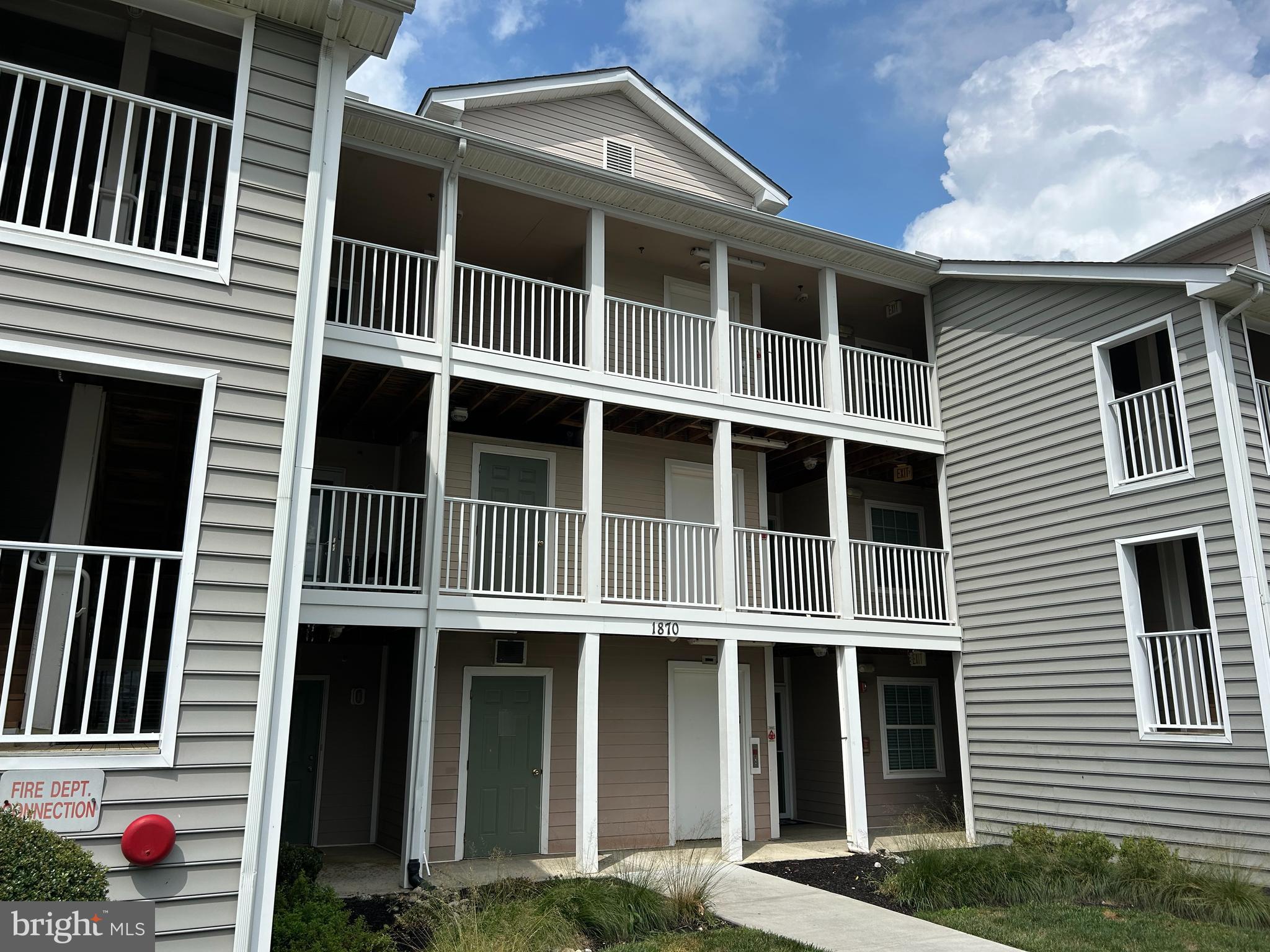 1870 CONGRESSIONAL VILLAG DRIVE UNIT 7201