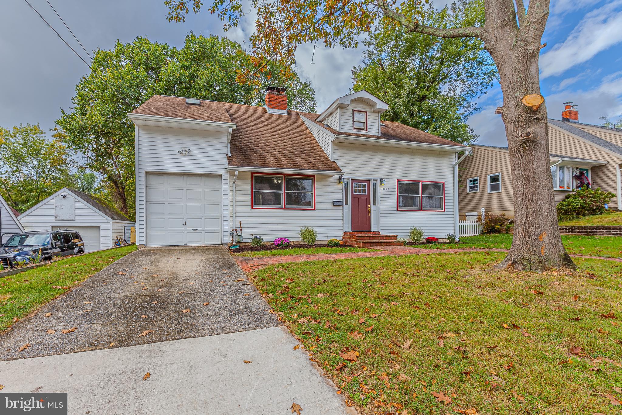 12802 LEAHY DRIVE