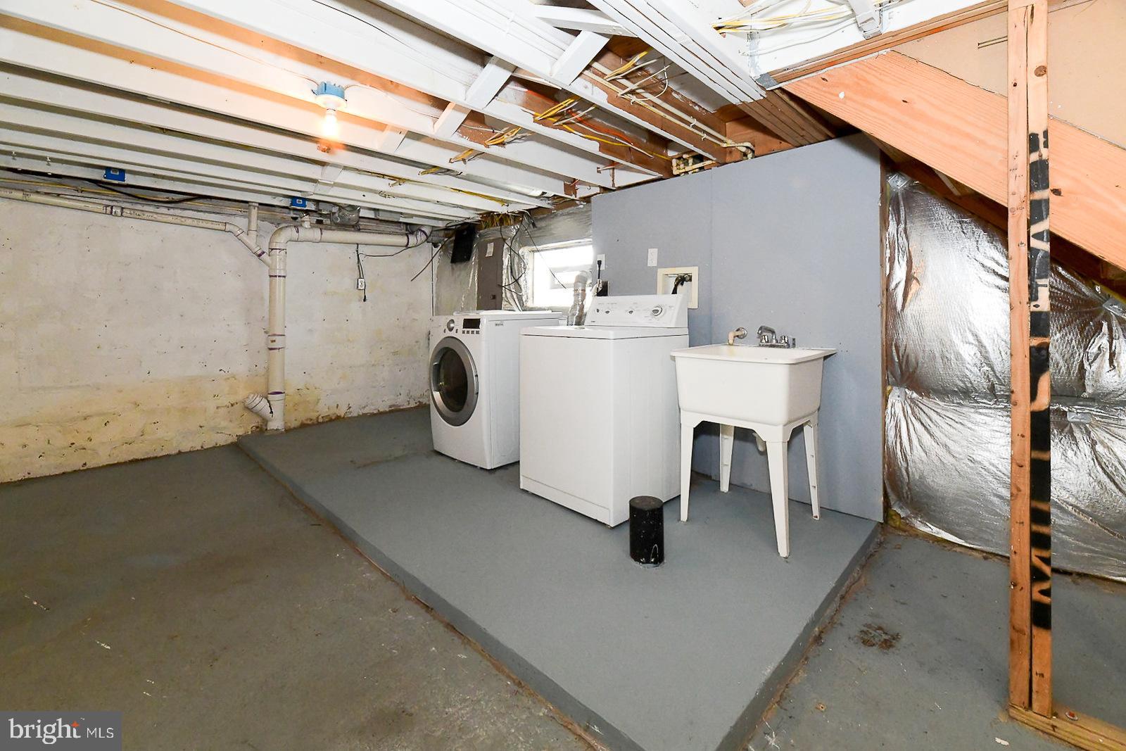 HARBOR VIEW - Residential Lease