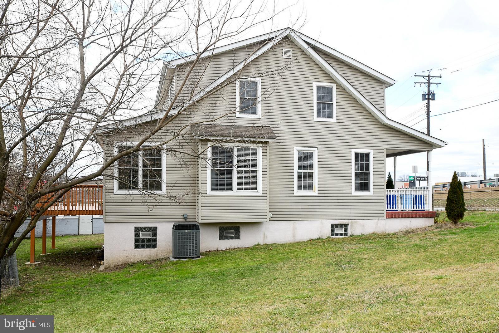 HARBOR VIEW - Residential Lease