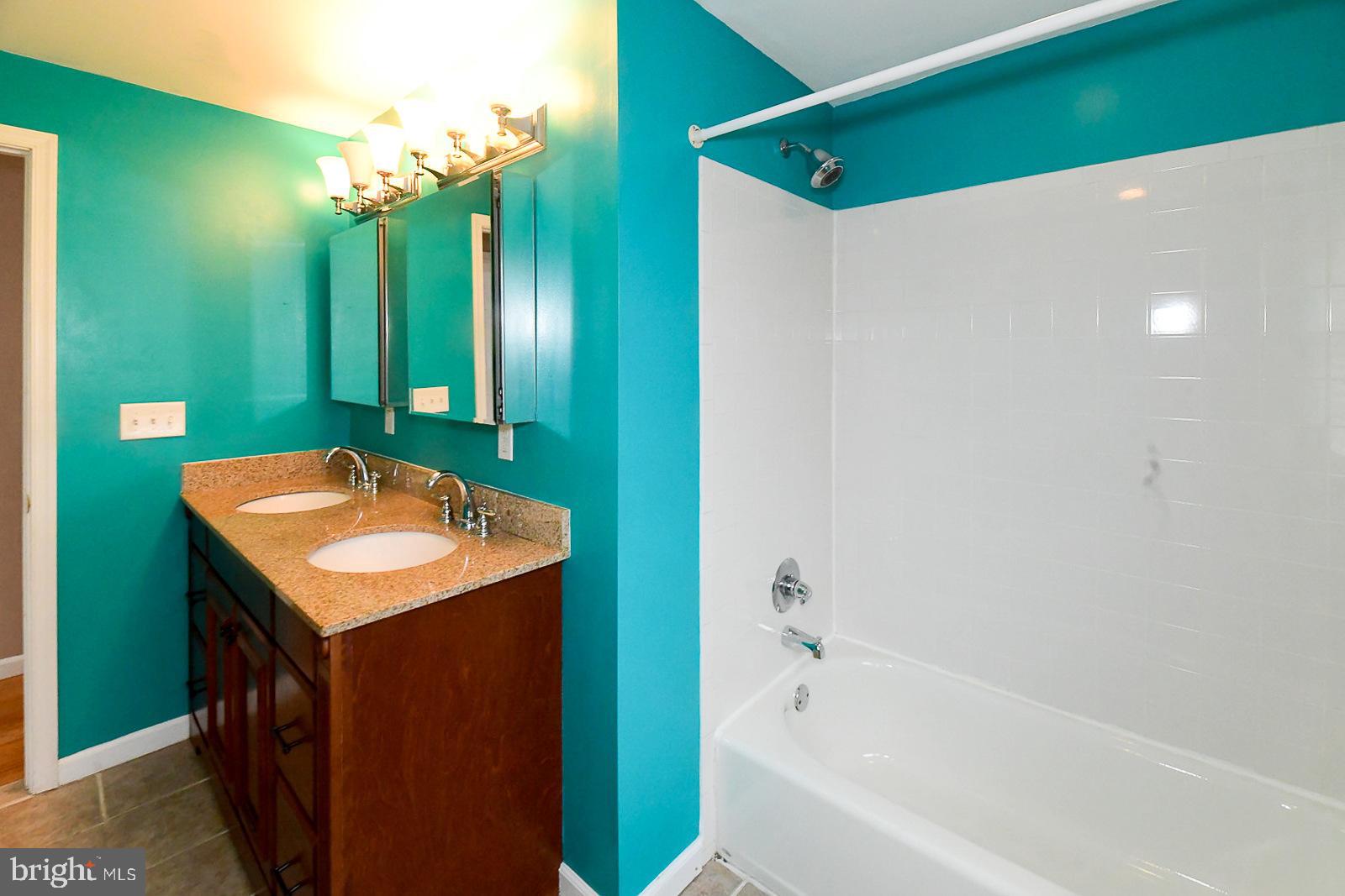 HARBOR VIEW - Residential Lease