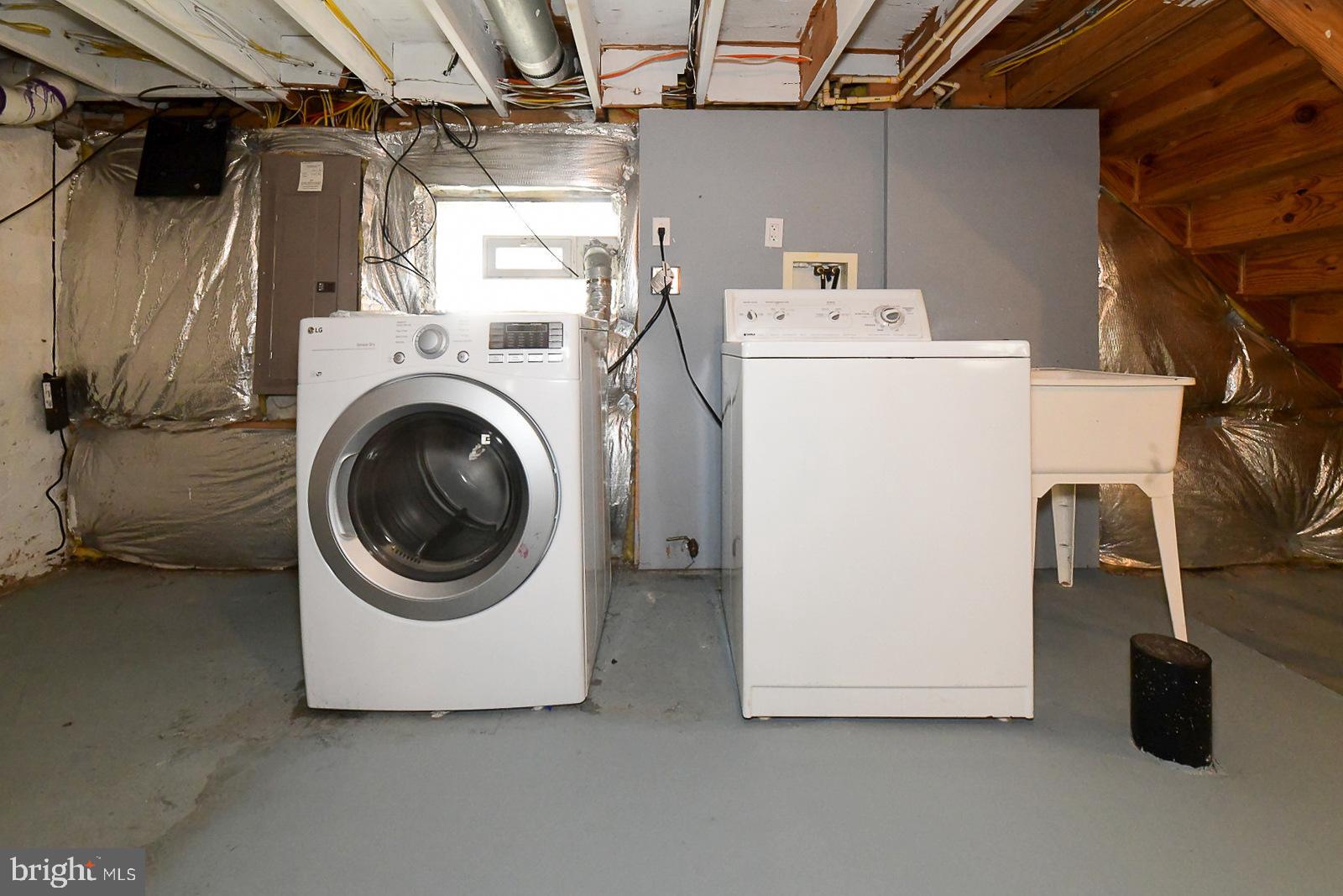 HARBOR VIEW - Residential Lease