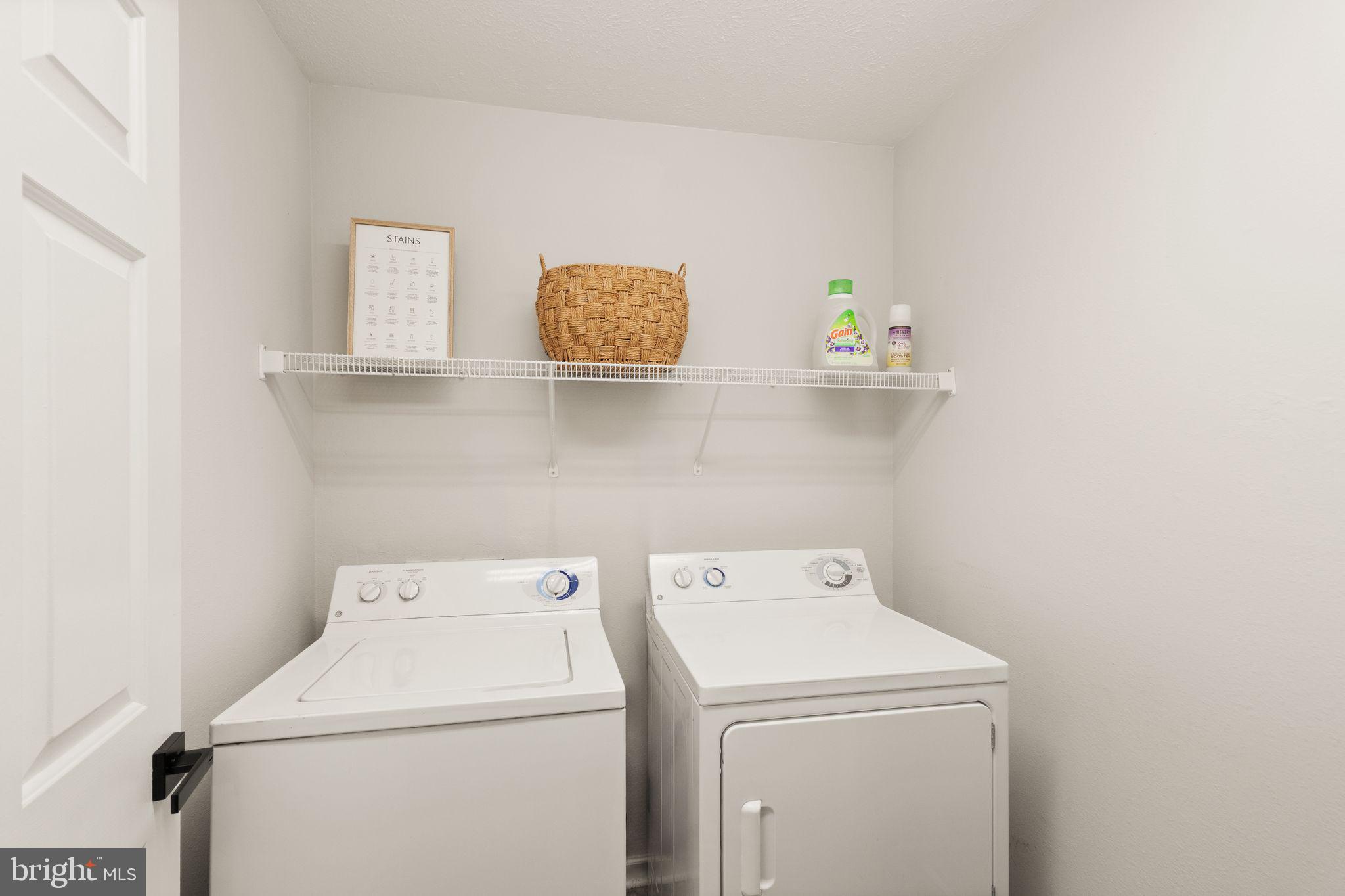 CEDAR LEE CONDOMINIUM - Residential