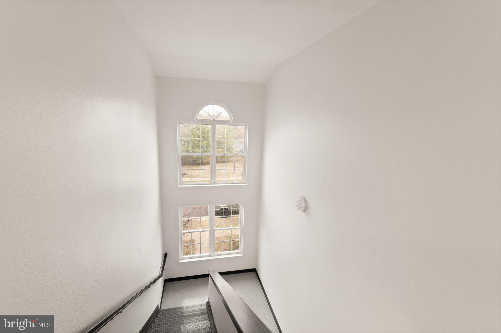 CEDAR LEE CONDOMINIUM - Residential