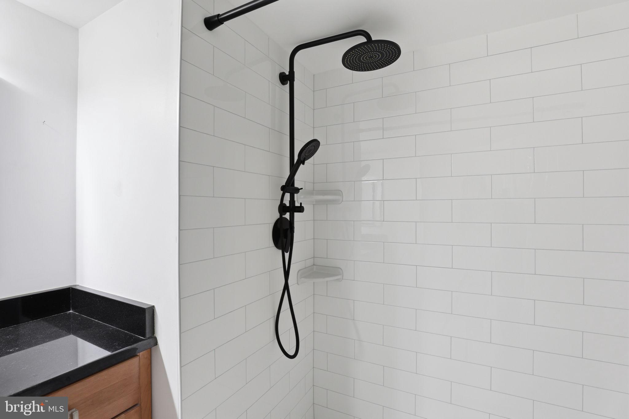 SKYLINE SQUARE CONDO - Residential