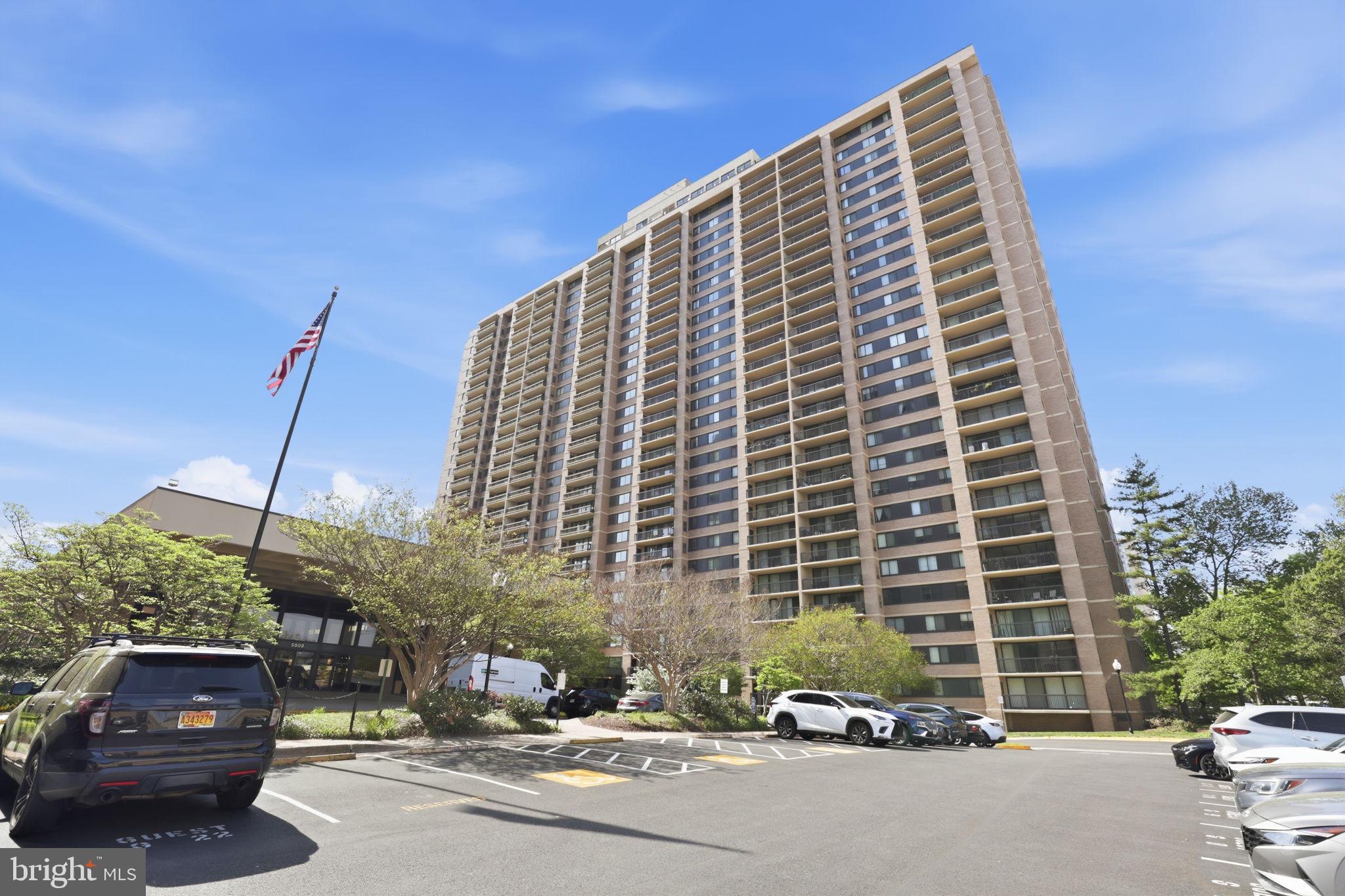 SKYLINE SQUARE CONDO - Residential