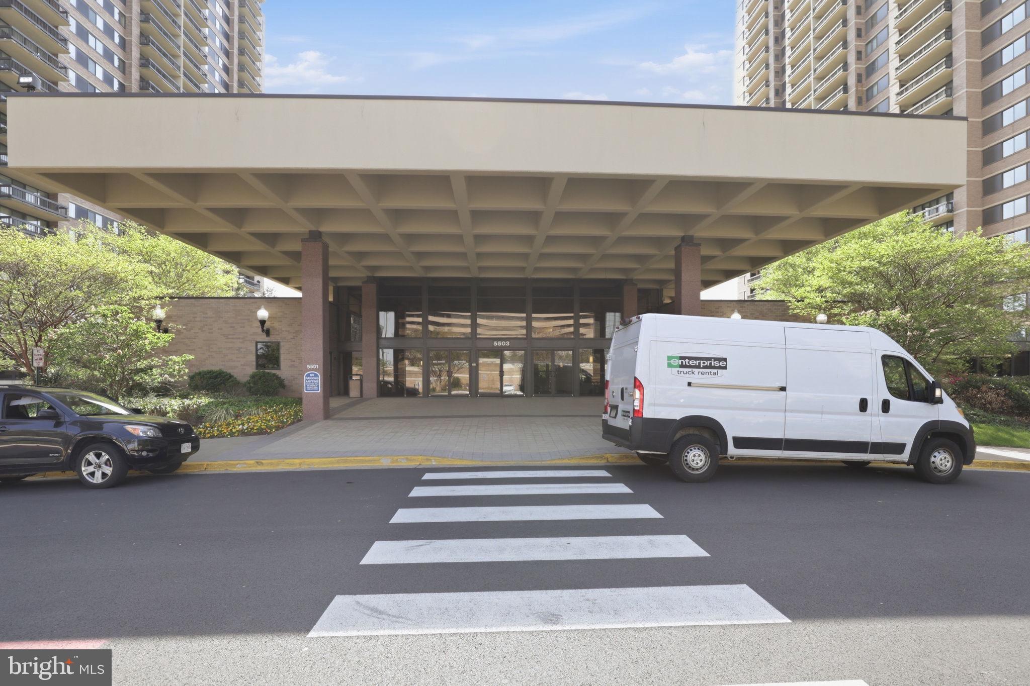 SKYLINE SQUARE CONDO - Residential