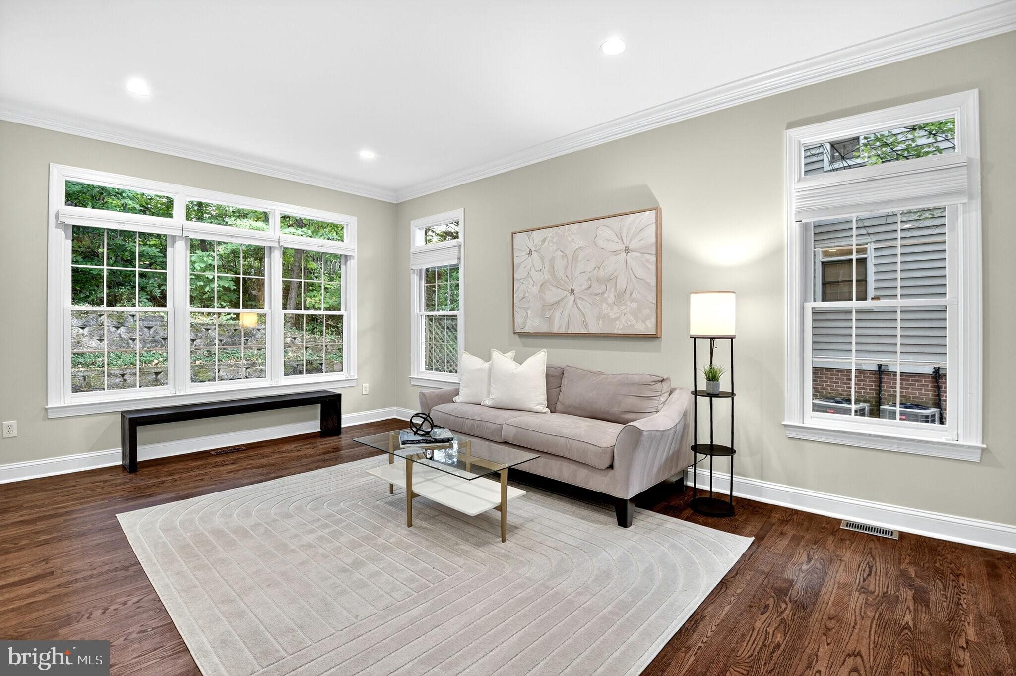 CHEVY CHASE - Residential