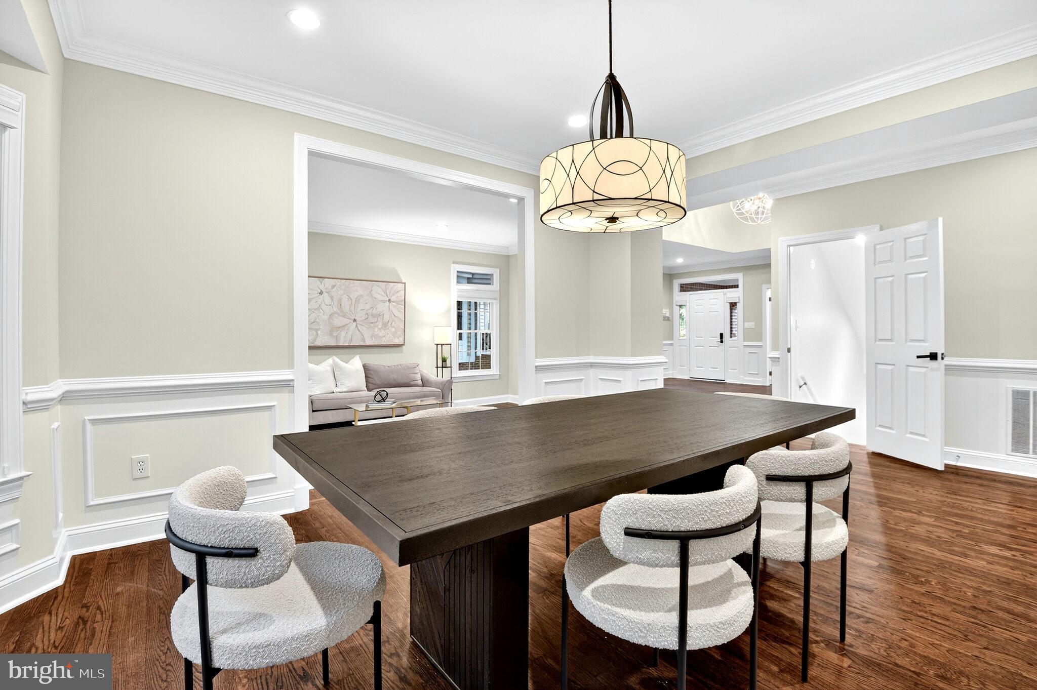 CHEVY CHASE - Residential