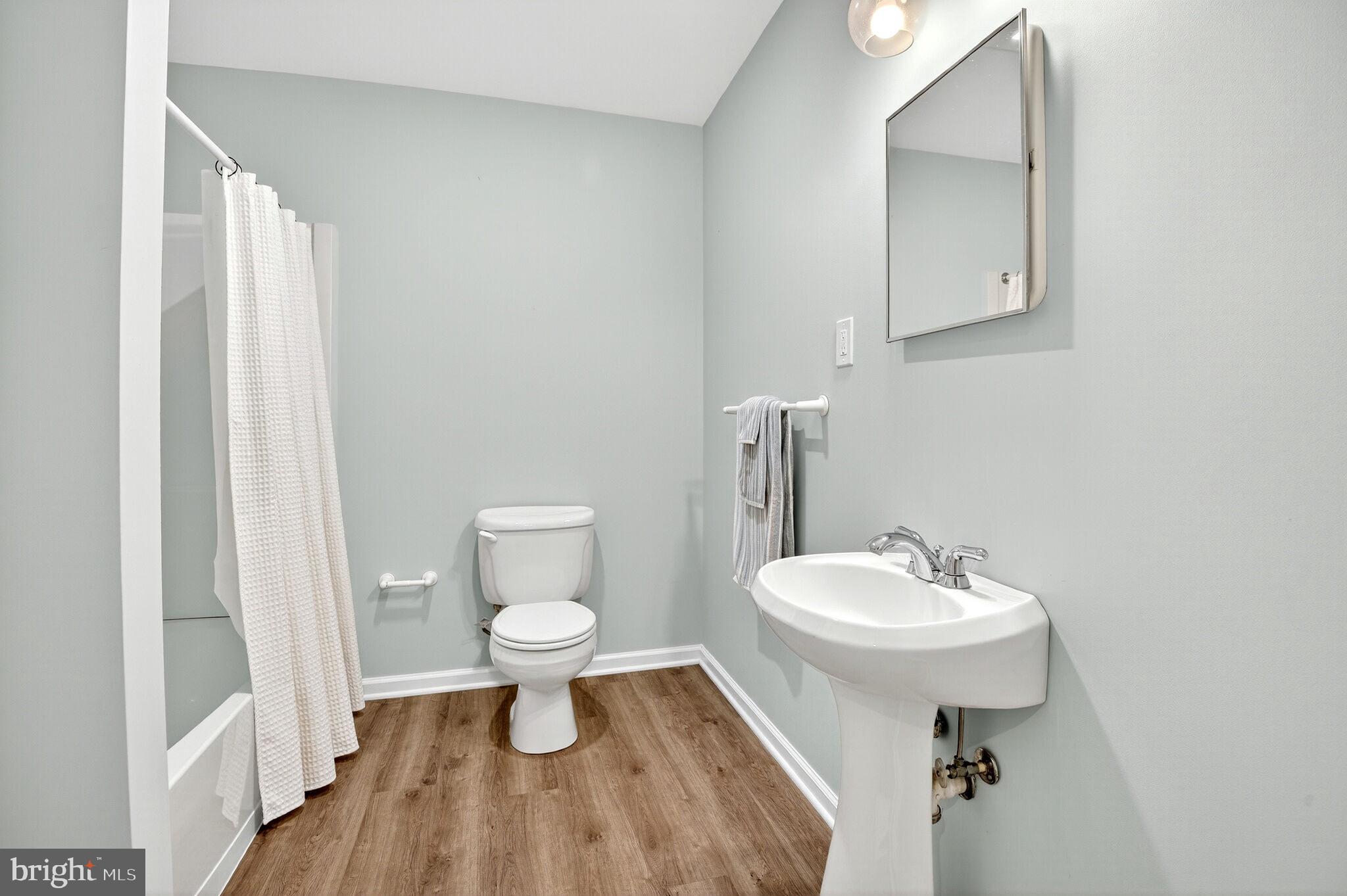 CHEVY CHASE - Residential