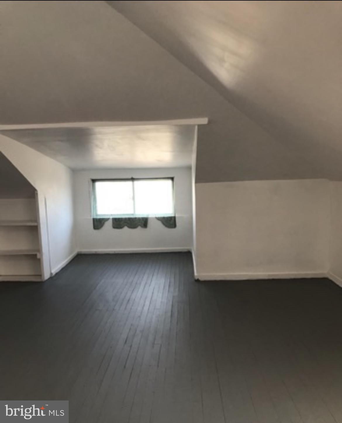 OXFORD CIRCLE - Residential