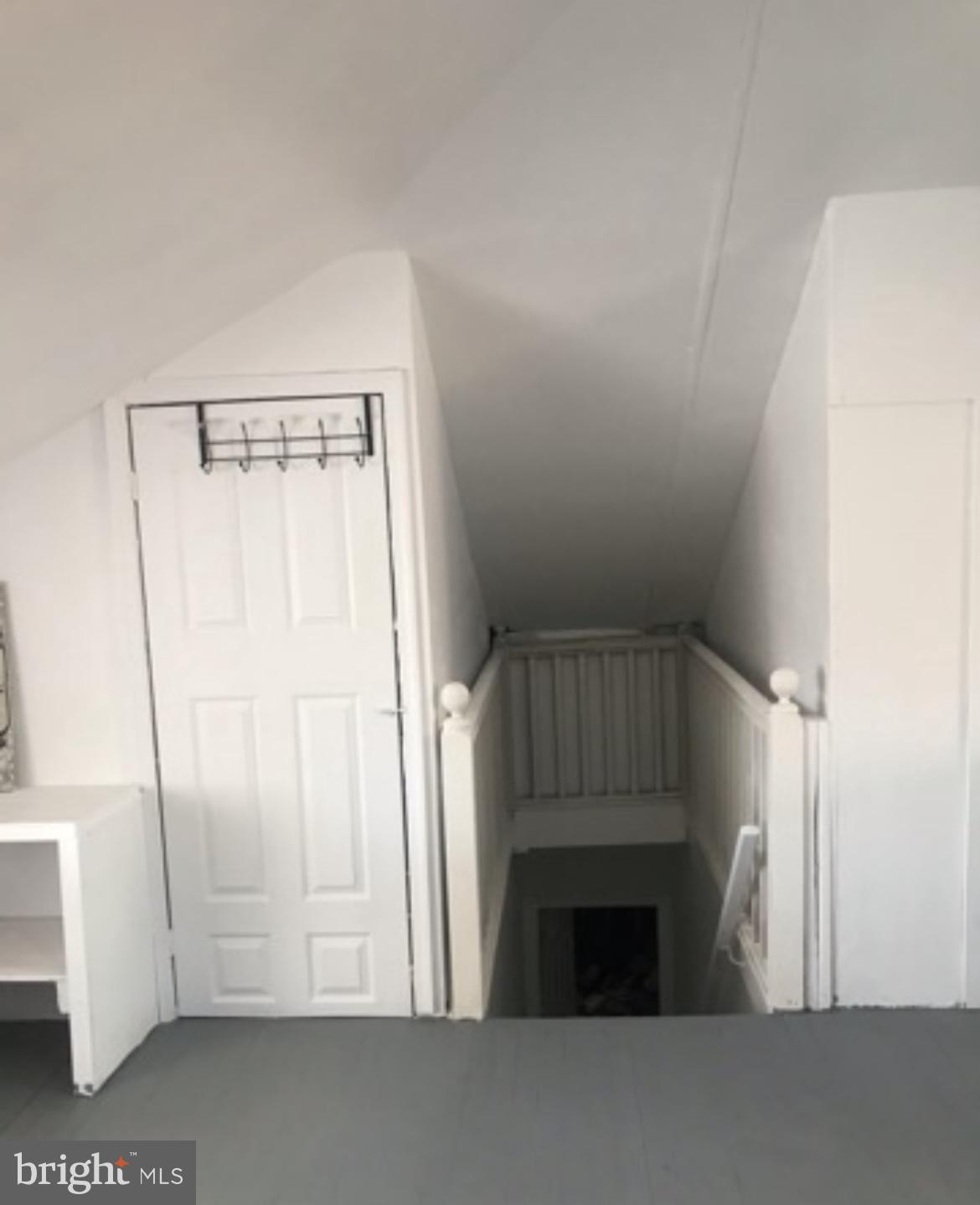 OXFORD CIRCLE - Residential