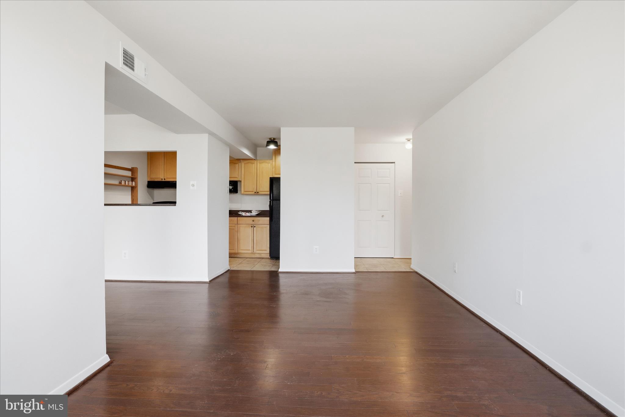 SAXONY SQUARE - Residential